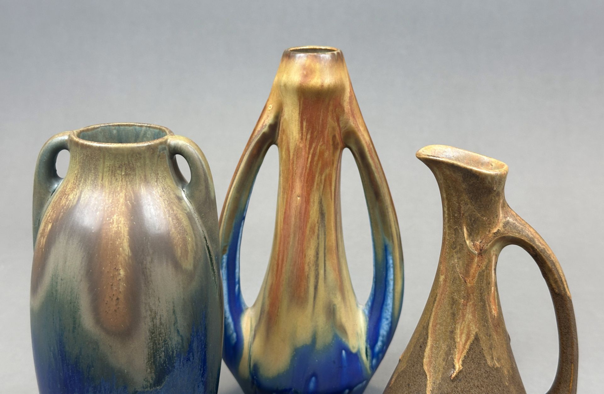 Gilbert METENIER (1876 - ?). 2 vases and 1 jug. Art Nouveau. France. Circa 1915.2 Keramikvasen - Image 6 of 9