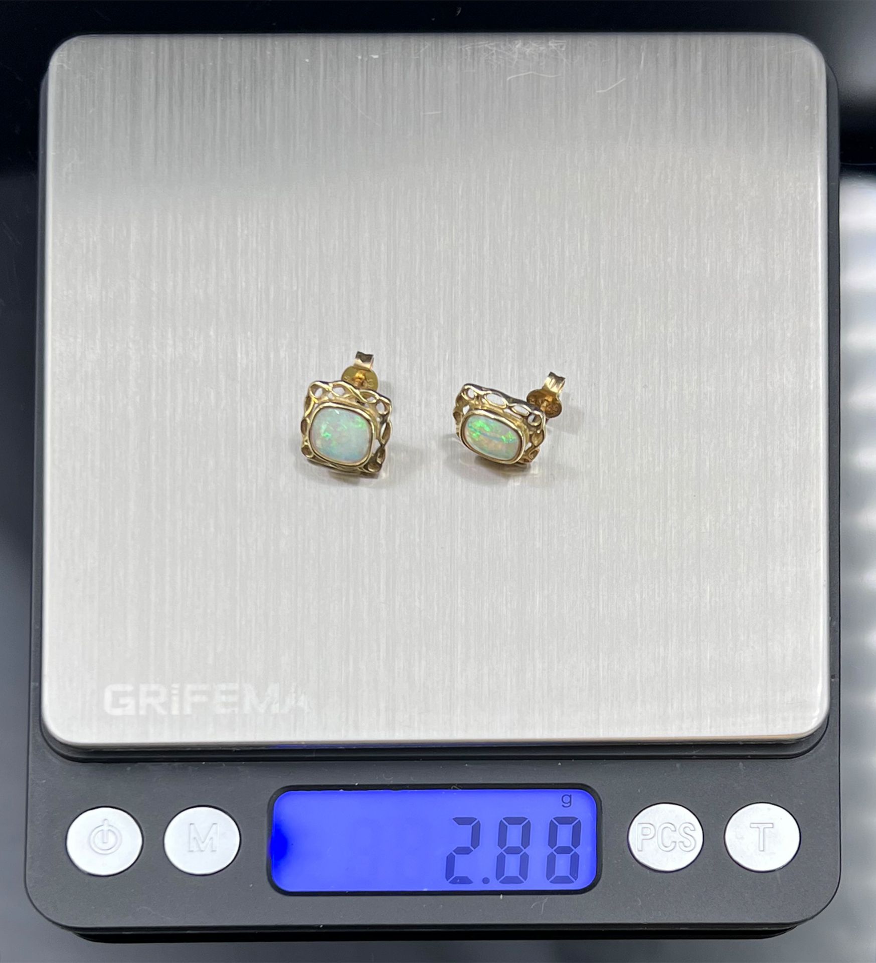 Jewellery set with opals and opal doublets. Yellow gold of various alloys. - Image 13 of 14