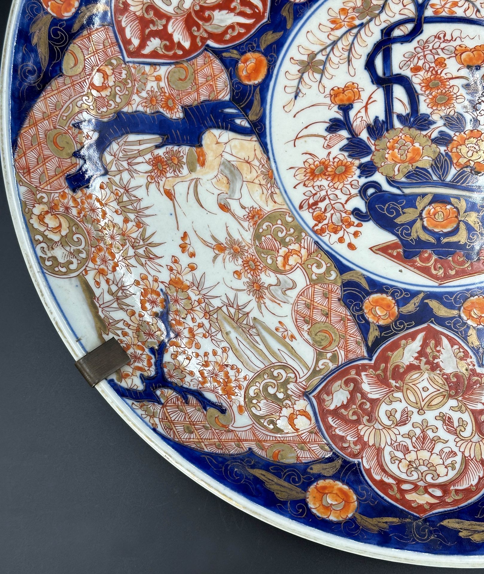 Large antique Imari plate. Japan. Around 1900. - Image 6 of 17