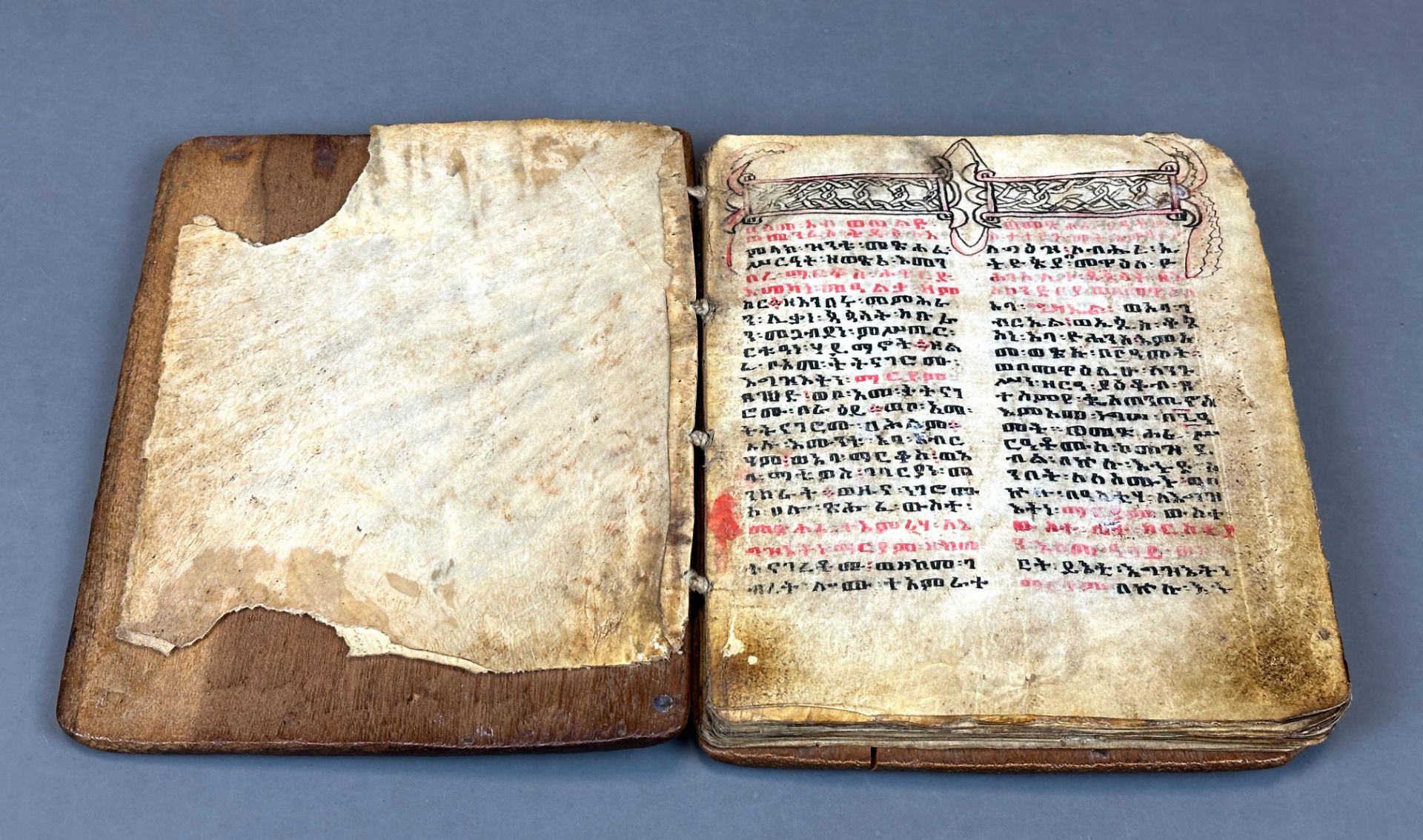Äthiopische Bibel. Ge'ez auf Pergament. Wohl um 1780.