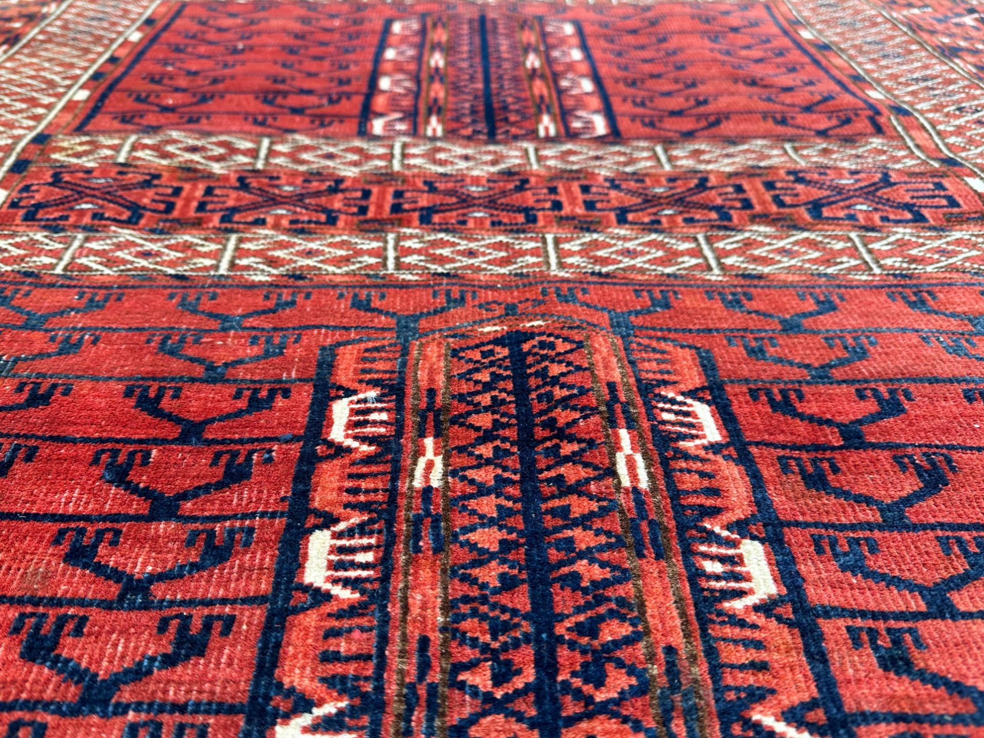 Engsi. Yurt entrance carpet. Turkmenistan. Around 1900. - Image 6 of 7