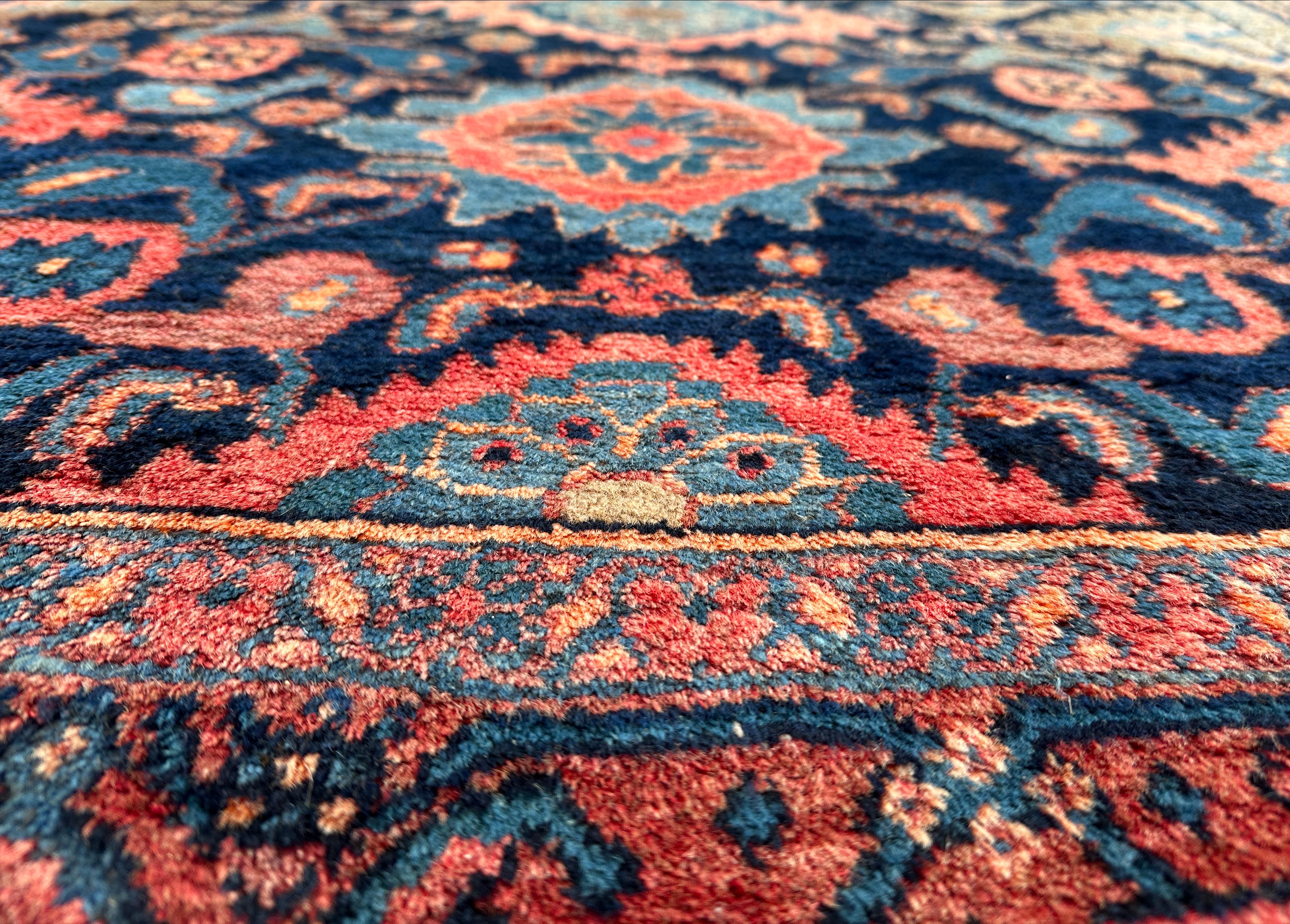 Gerus. Oriental carpet. Approximately 100 years old. - Image 7 of 8