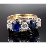 Ladies' ring. 585 yellow gold and white gold with 3 diamonds and 2 sapphires.