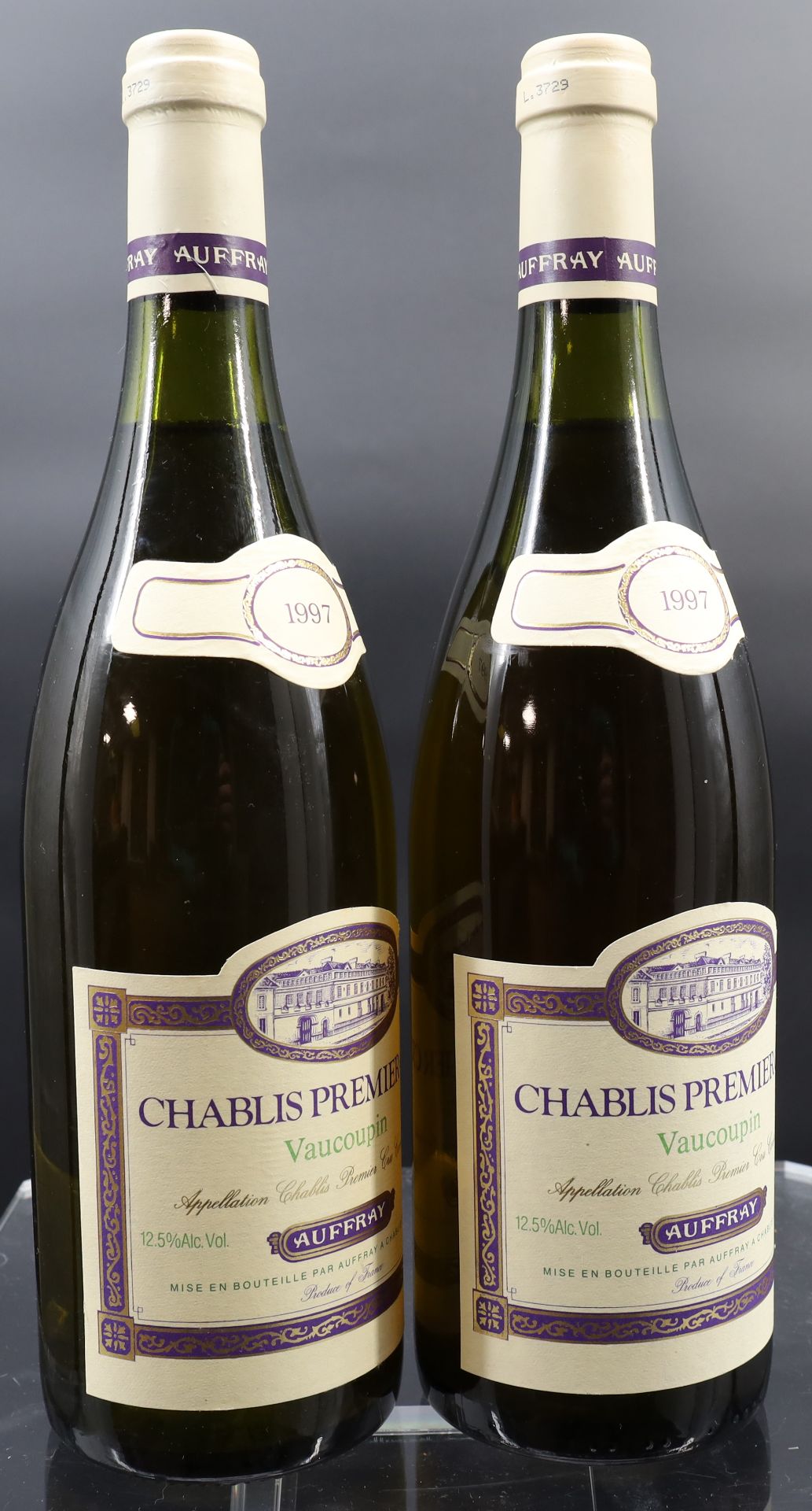 2 bottles of white wine. AUFFRAY. Chablis Premier Cru. 1997. France. - Image 2 of 5