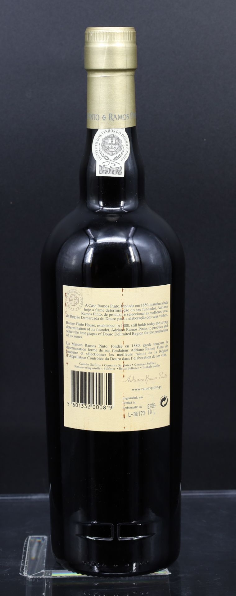 1 bottle of port wine. RAMOS PINTO. 30 years. Tawny Port. Portugal. - Image 2 of 5