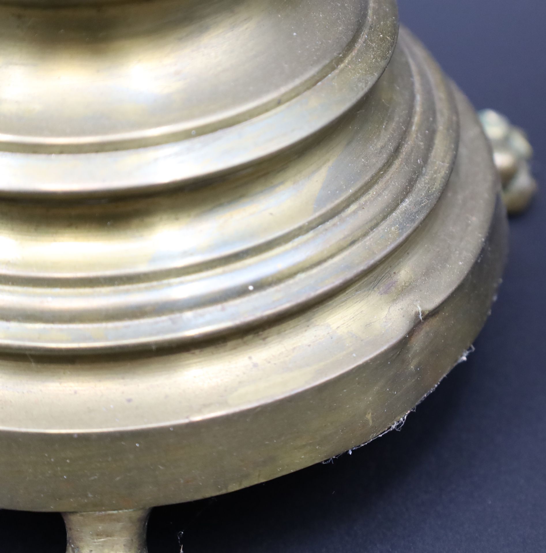Two altar candlesticks. Brass. Around 1900. - Image 3 of 14