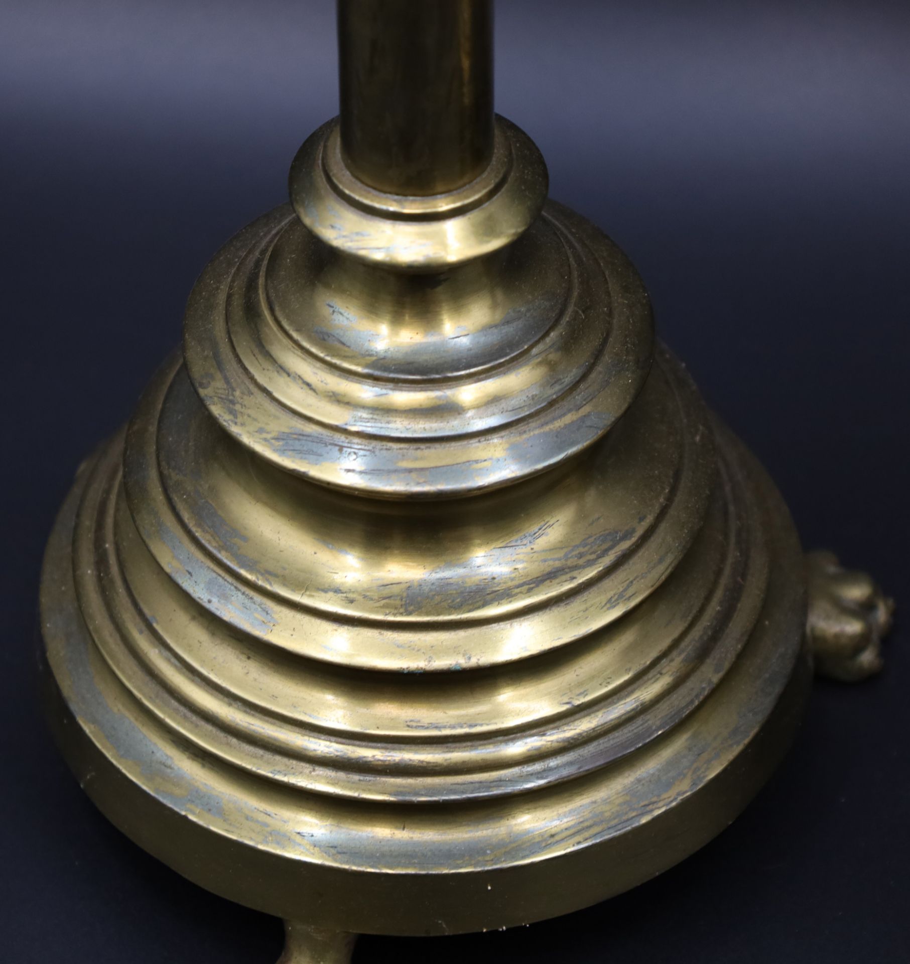 Two altar candlesticks. Brass. Around 1900. - Image 6 of 14