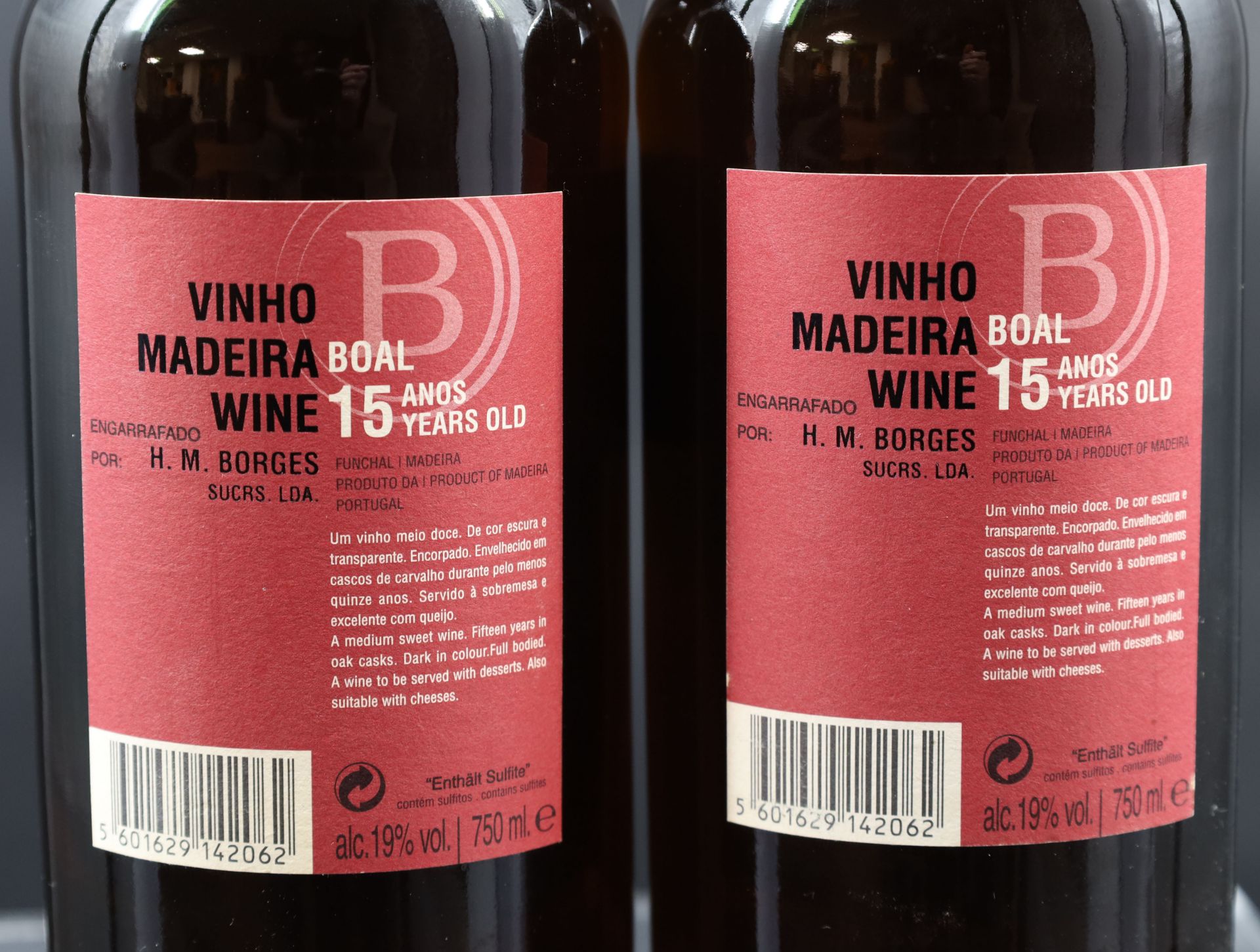 2 Flaschen. H.M BORGES. Madeira. Boal. 15 Jahre. Portugal. - Bild 7 aus 8