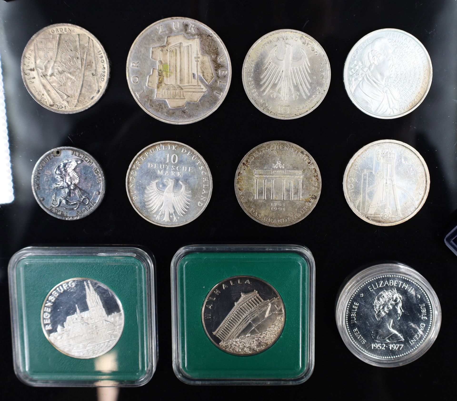 17x coins and medals. Silver. - Image 9 of 13