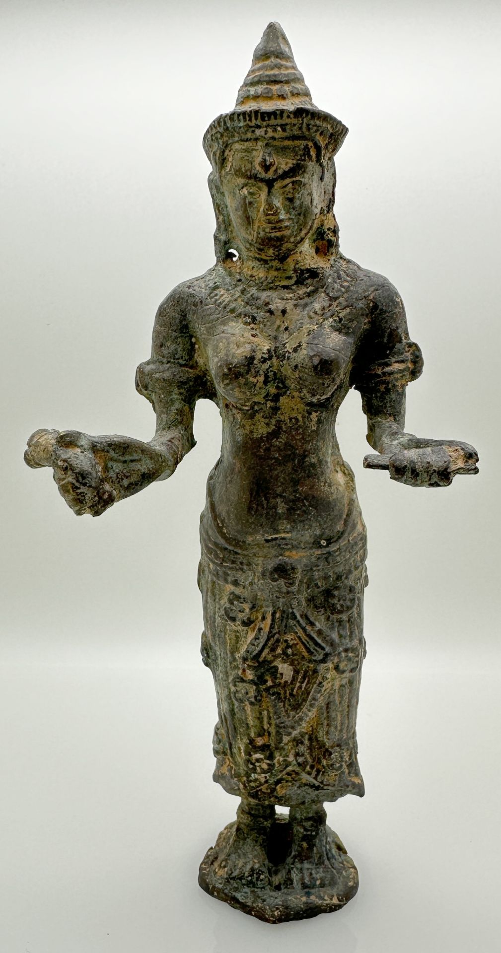 KHMER- Bronze. Wohl Göttin Uma.