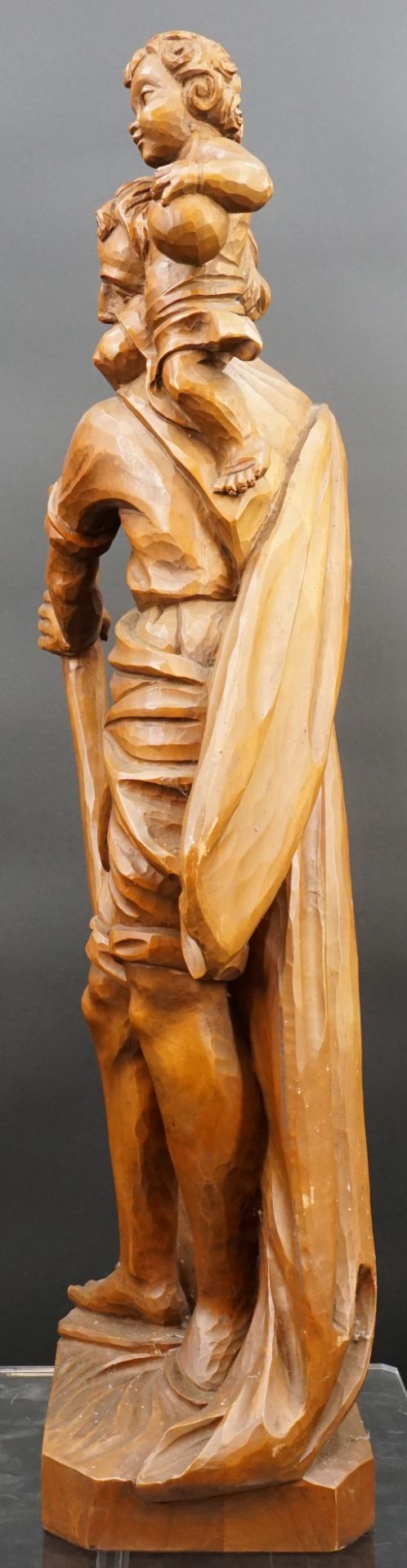 Holzfigur. Hl. Christophorus mit Christuskind. Wohl 20. Jahrhundert. - Bild 2 aus 10