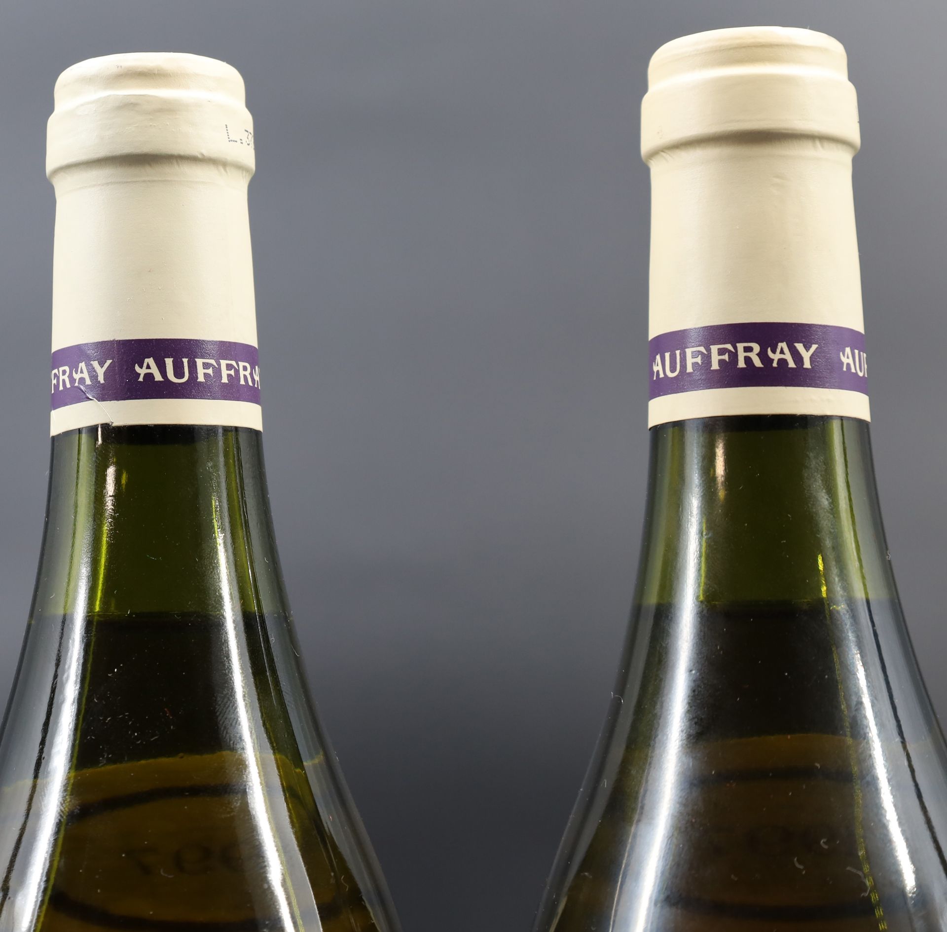 2 bottles of white wine. AUFFRAY. Chablis Premier Cru. 1997. France. - Image 5 of 5