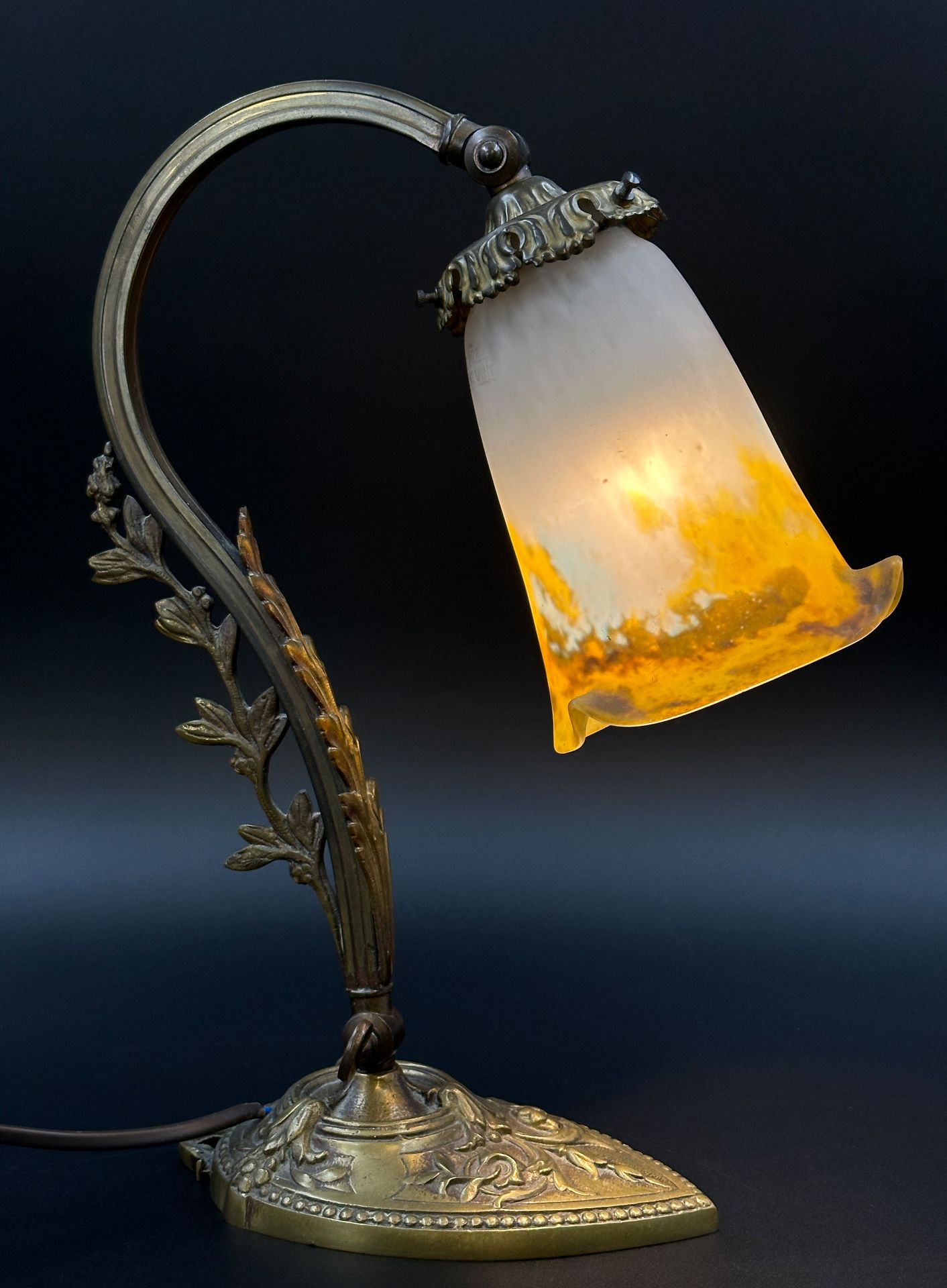 MULLER FRERES (act.1895 - 1936). Jugendstil Tischlampe. - Bild 3 aus 10