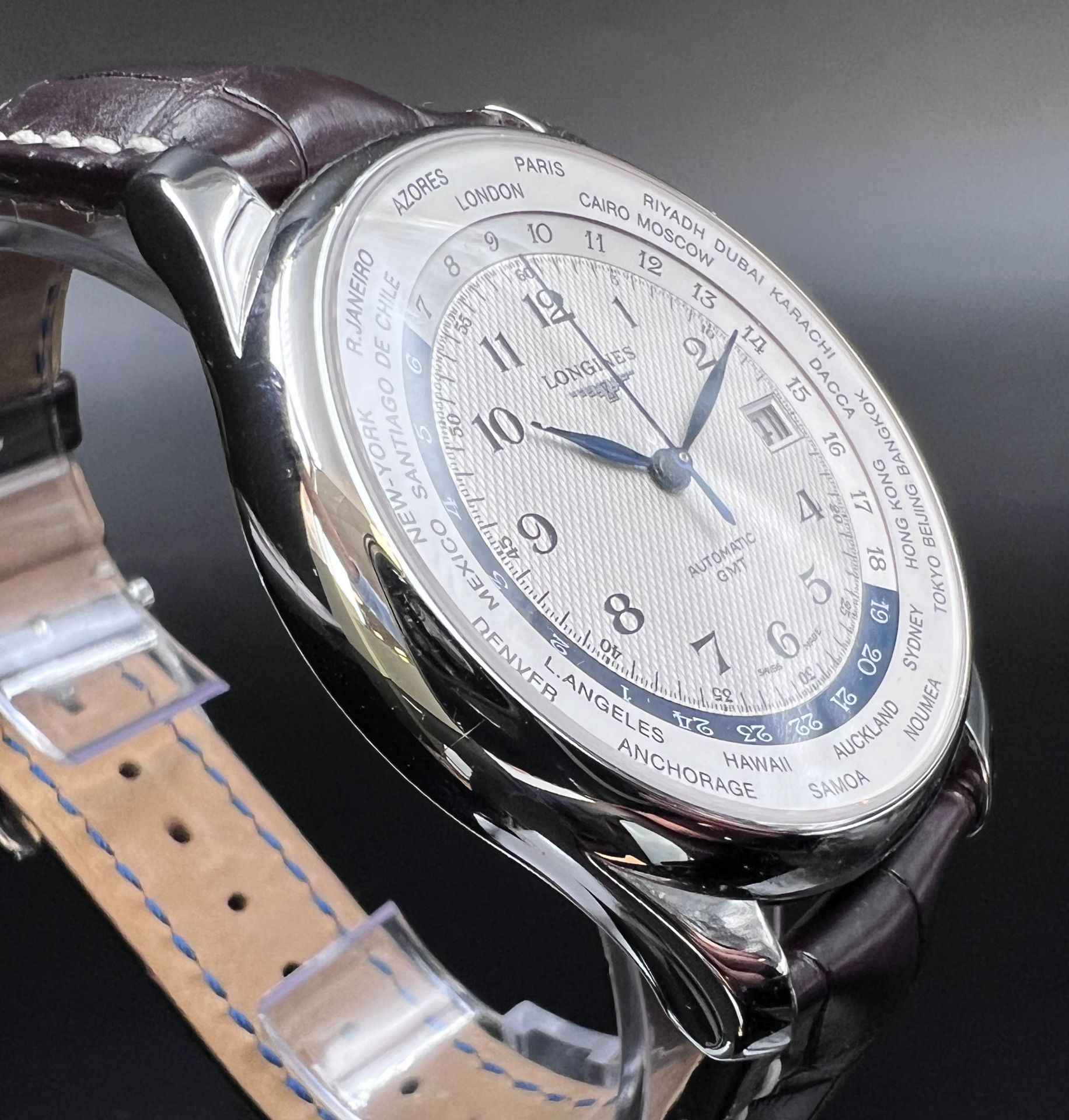 LONGINES. World Time GMT. Master Collection. Herrenarmbanduhr. Schweiz. - Bild 5 aus 10