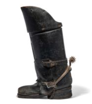 Einzelner Kürassierstiefel, links