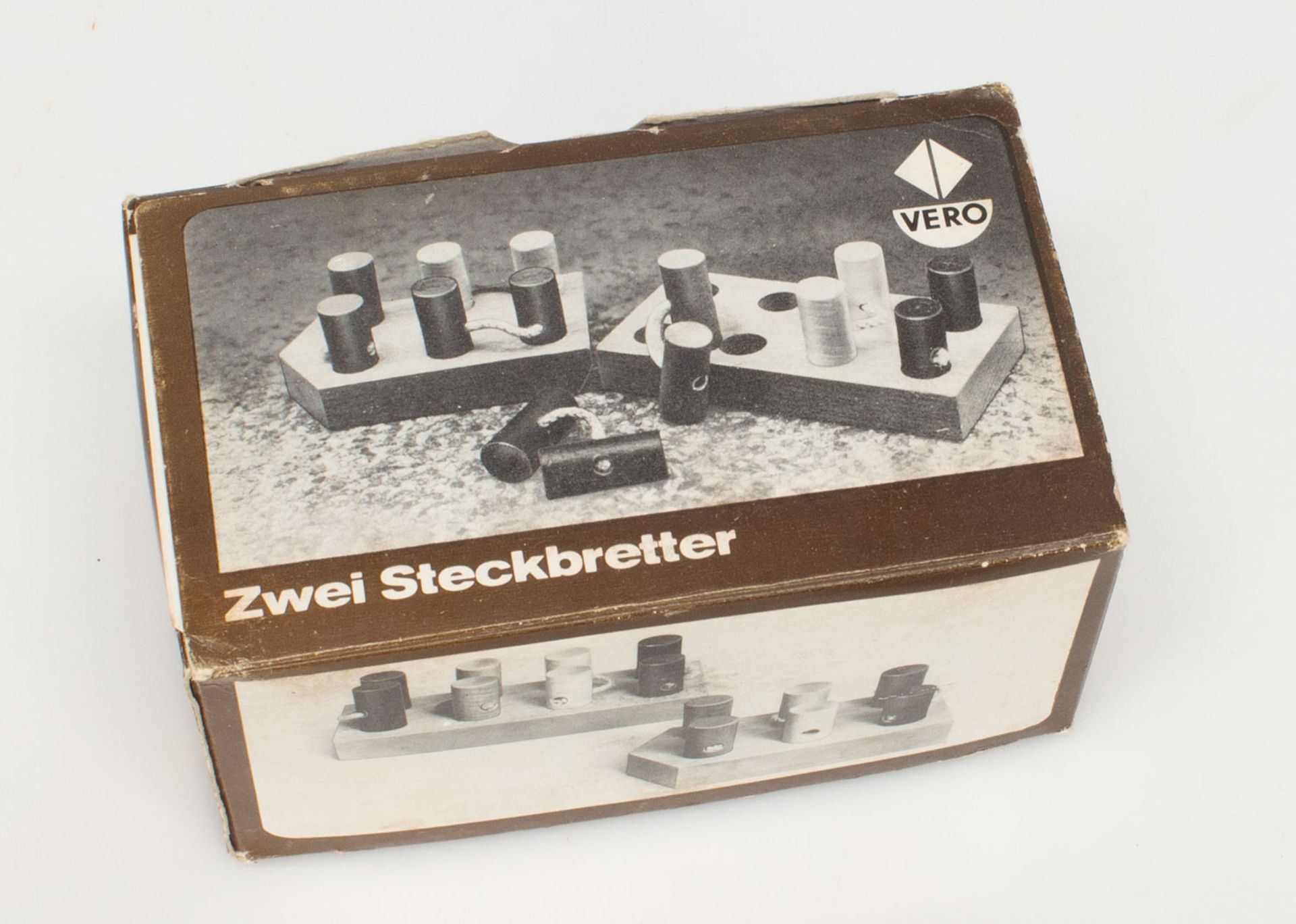 Zwei Steckbretter