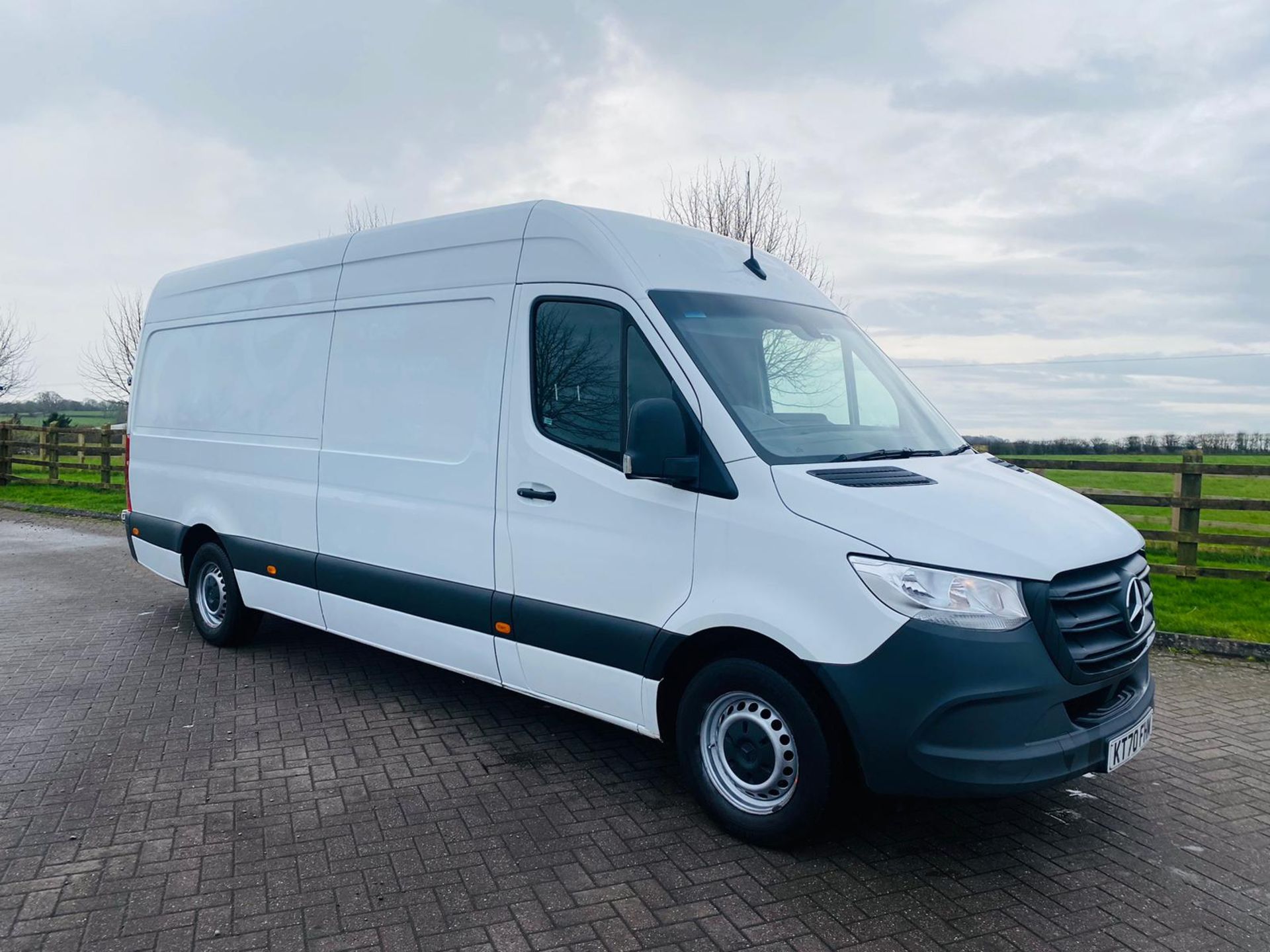 (RESERVE MET)Mercedes Sprinter 315CDI Progressive LWB 4.2M High Roof 2021Reg - 1 Owner - FSH - EURO6 - Image 2 of 24