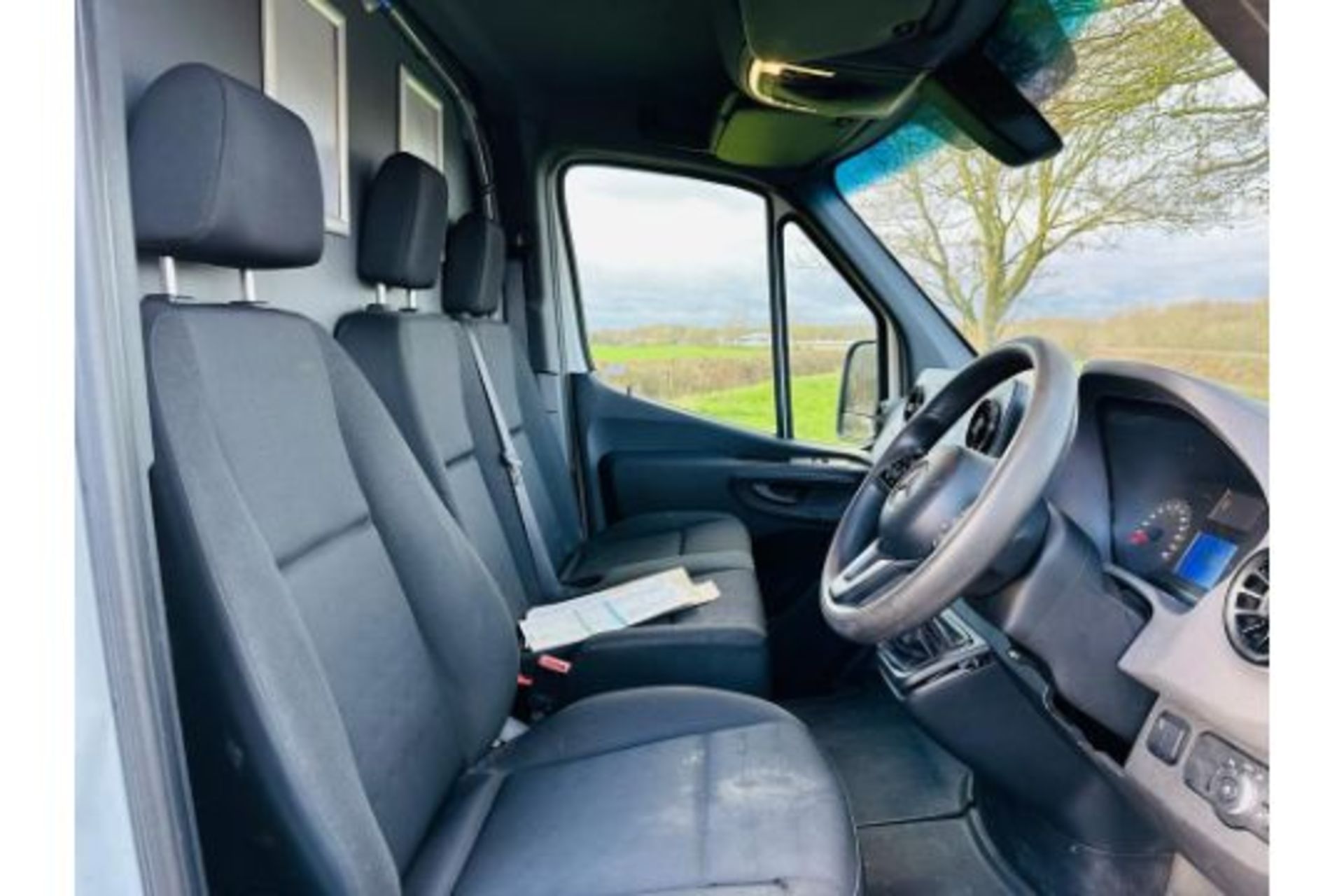 (Reserve Met) MERCEDES SPRINTER 314CDI MWB FRIDGE / VAN - 69 REG - 1 OWNER - AIR CON - - Image 18 of 28