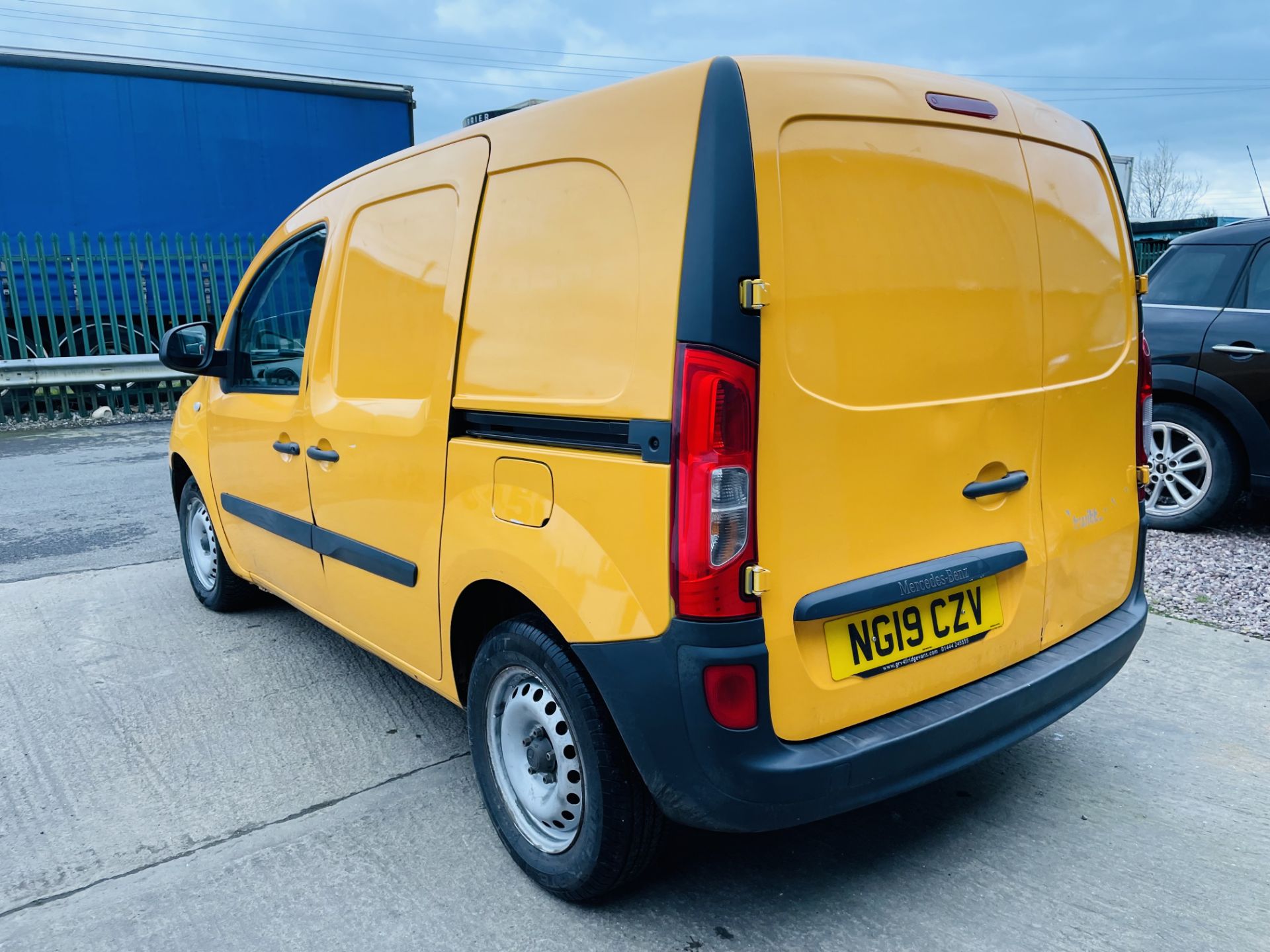 Reserve Met - Mercedes Citan 109Cdi Blue-Efficiency Lwb - Euro 6 1.5Cdi - 19 Reg - 1Previous Keeper - Image 7 of 16