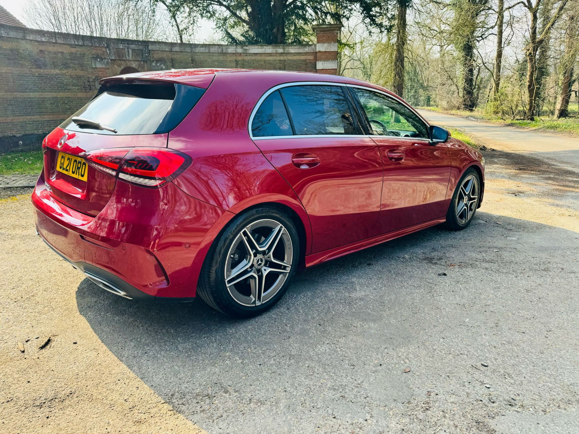 MERCEDES A220D "AMG LINE EXECUTIVE" DCT AUTO (21REG) (NEW SHAPE) SAT NAV - ONLY 22K MILES - WOW!! - Image 2 of 38