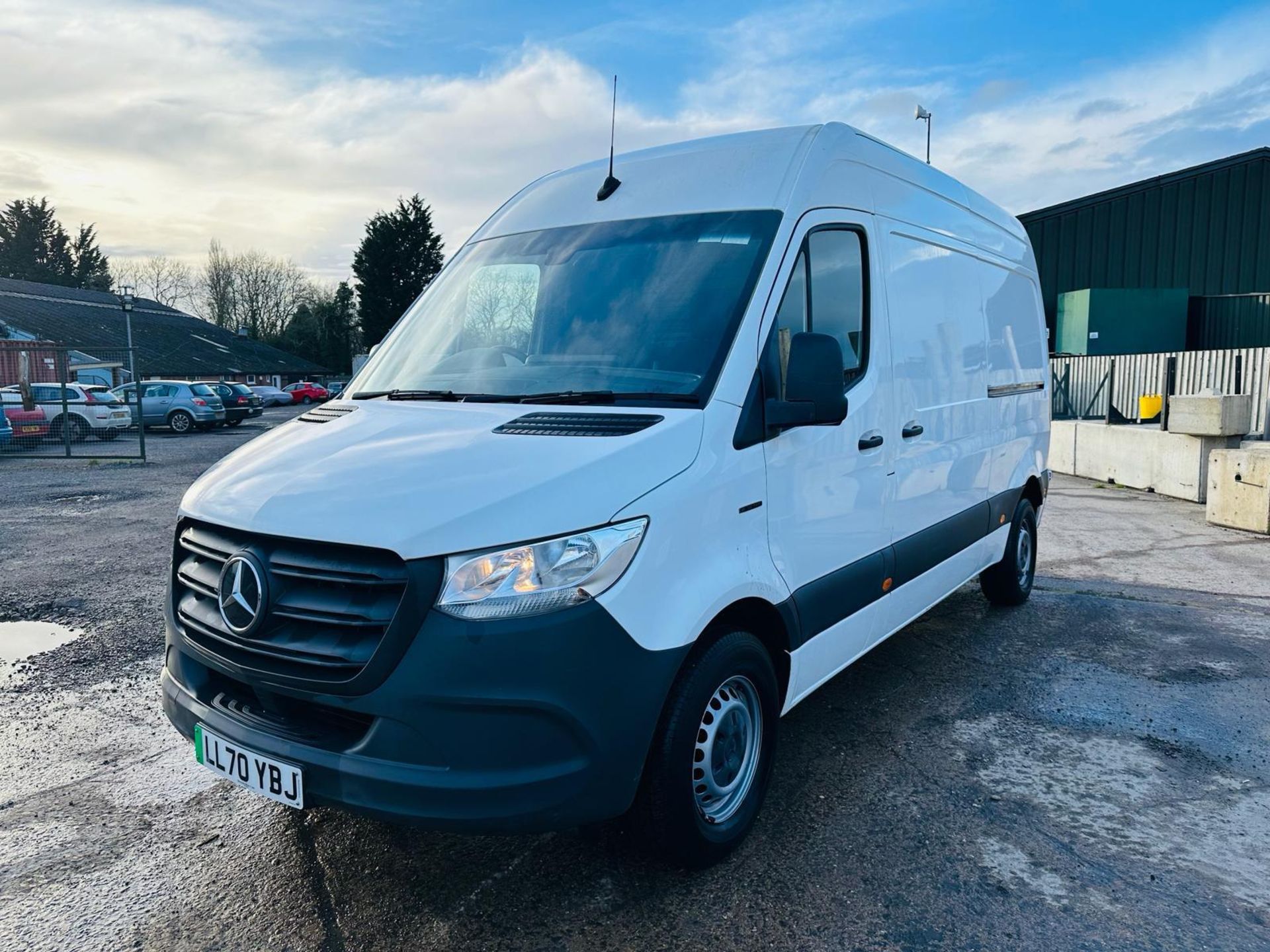 (Reserve Met) MERCEDES SPRINTER (2021 Model) MEDIUM WHEEL BASE HIGH ROOF "AUTOMATIC" - 28k ONLY - Image 5 of 30