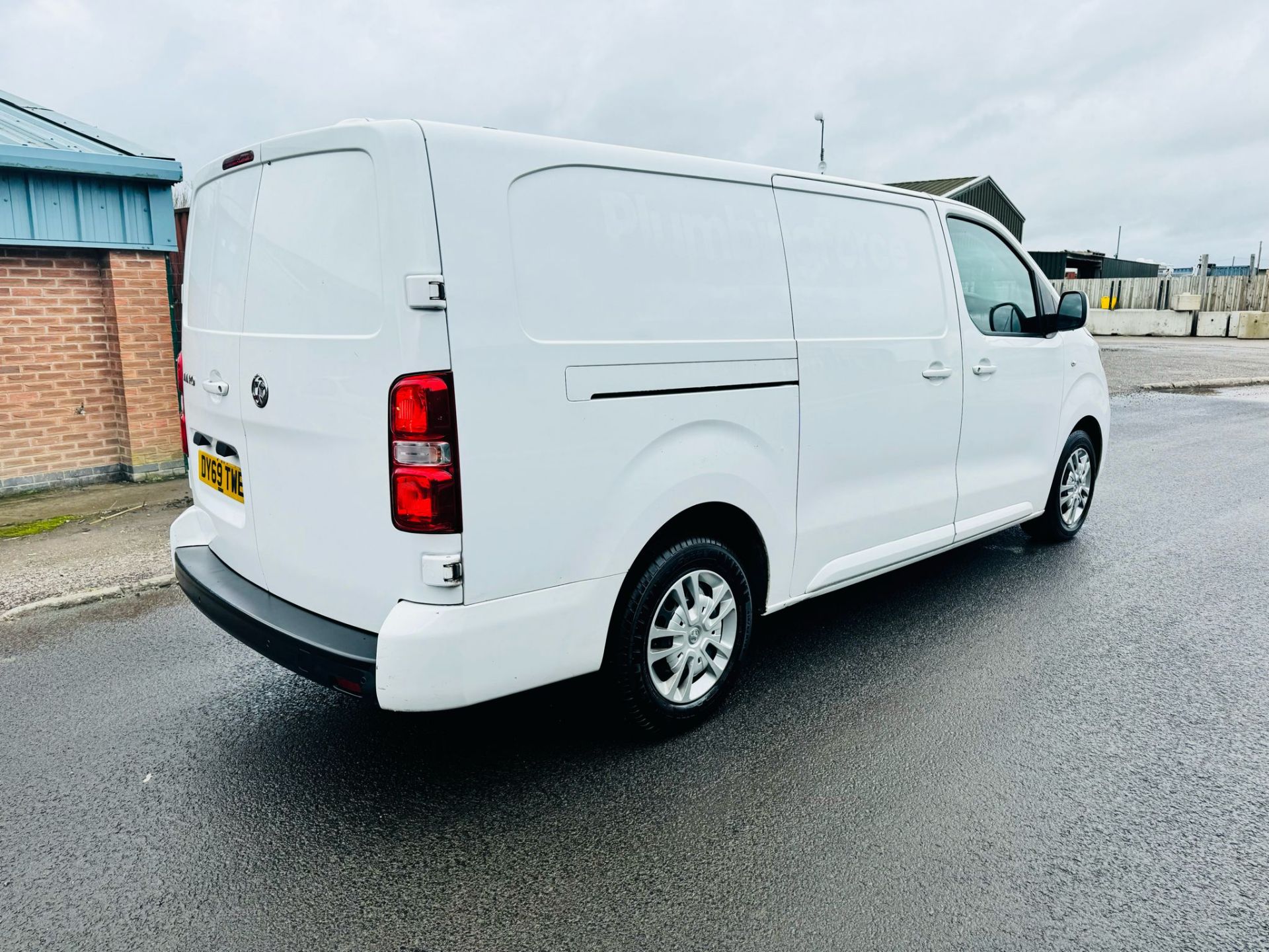 Vauxhall Vivaro 3100 Sportive 2.0 CDTI - 2020 Model - Air Con - 6 Speed - Euro 6 ULEZ - 1 Owner - Image 4 of 22