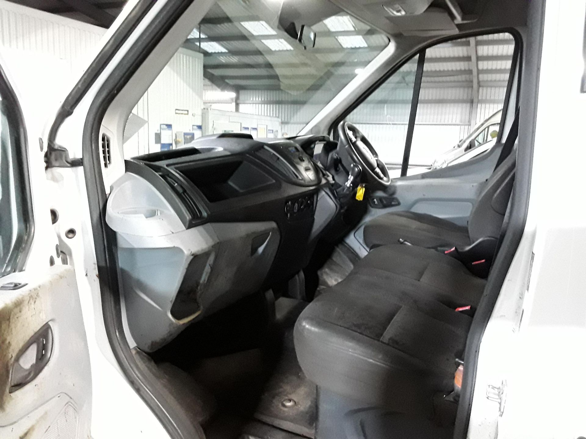 (RESERVE MET)Ford Transit 350 2.0 TDCI Double Cab Tipper 2019 19 Reg - DRW - ULEZ Euro 6 - 64k - Image 3 of 7