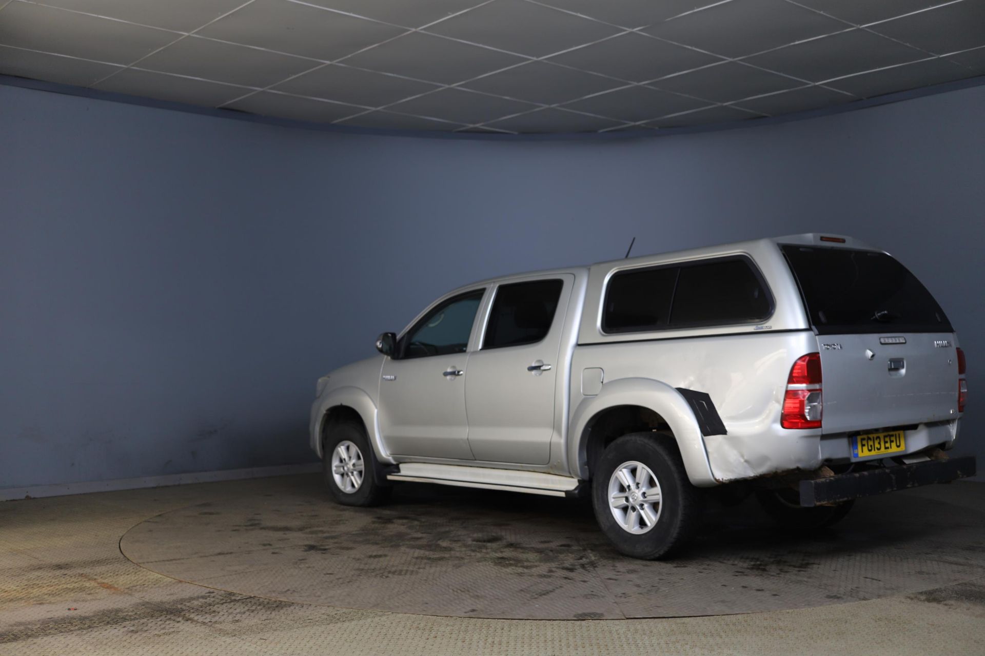 TOYOTA HILUX 2.4D-4D "Active" Double Cab Pick Up - 2013 13 Reg - 1 Owner - Only 28K Miles - Image 5 of 12