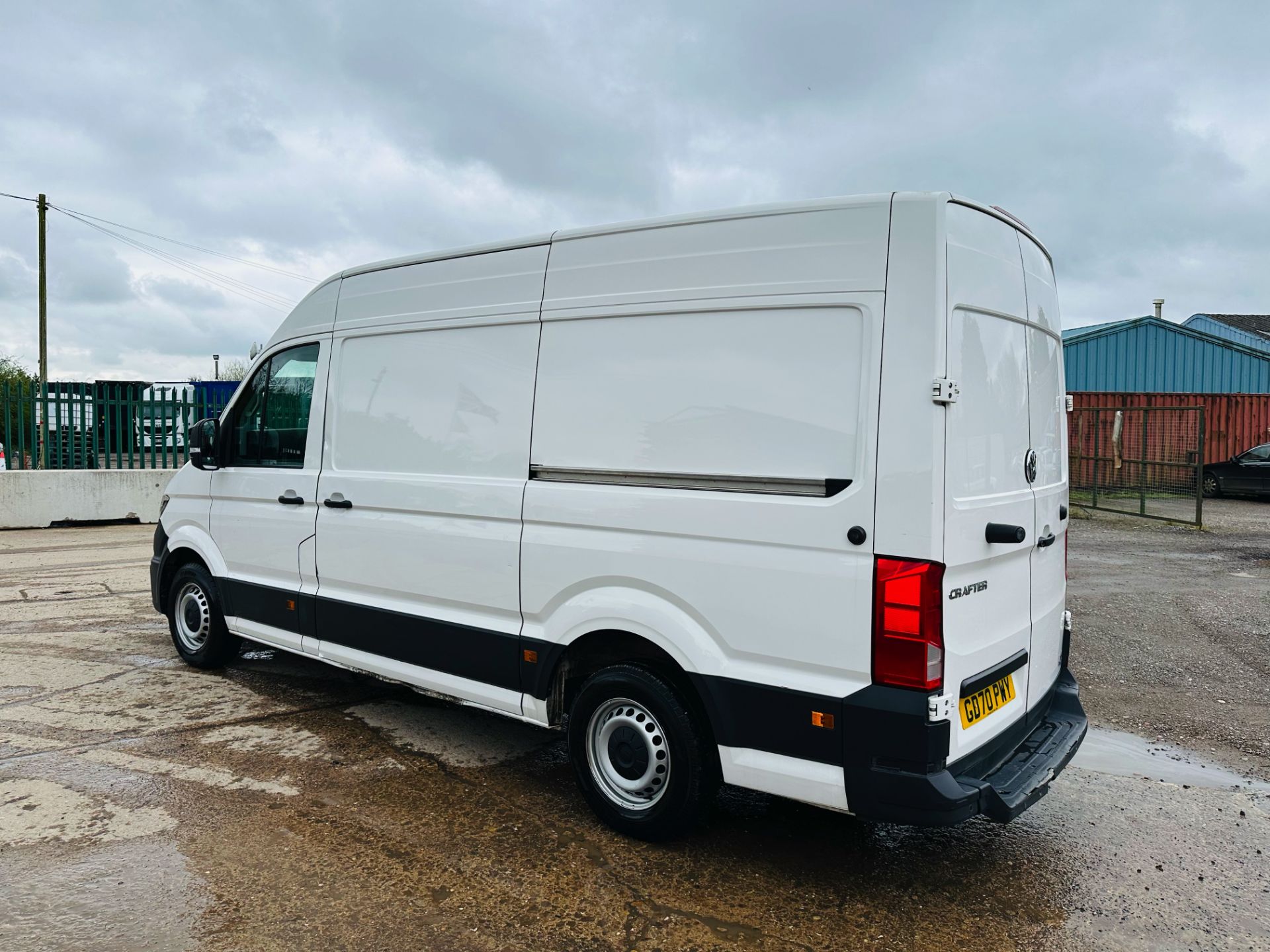 Volkswagen Crafter Cr35 2.0 TDI Fridge Freezer/Chiller Van *Trendline Edition* - 2021 Model - FSH! - Image 6 of 35