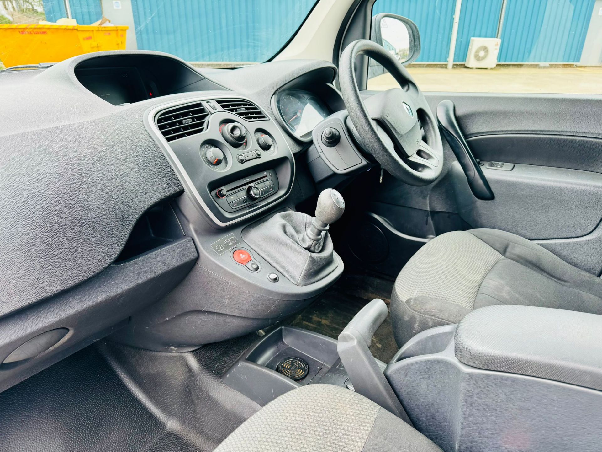 Renault Kangoo Maxi LL21 1.5 DCI Energy "Business Van" (2018 Model) Air Con -Parking Sencors -Euro 6 - Bild 12 aus 19