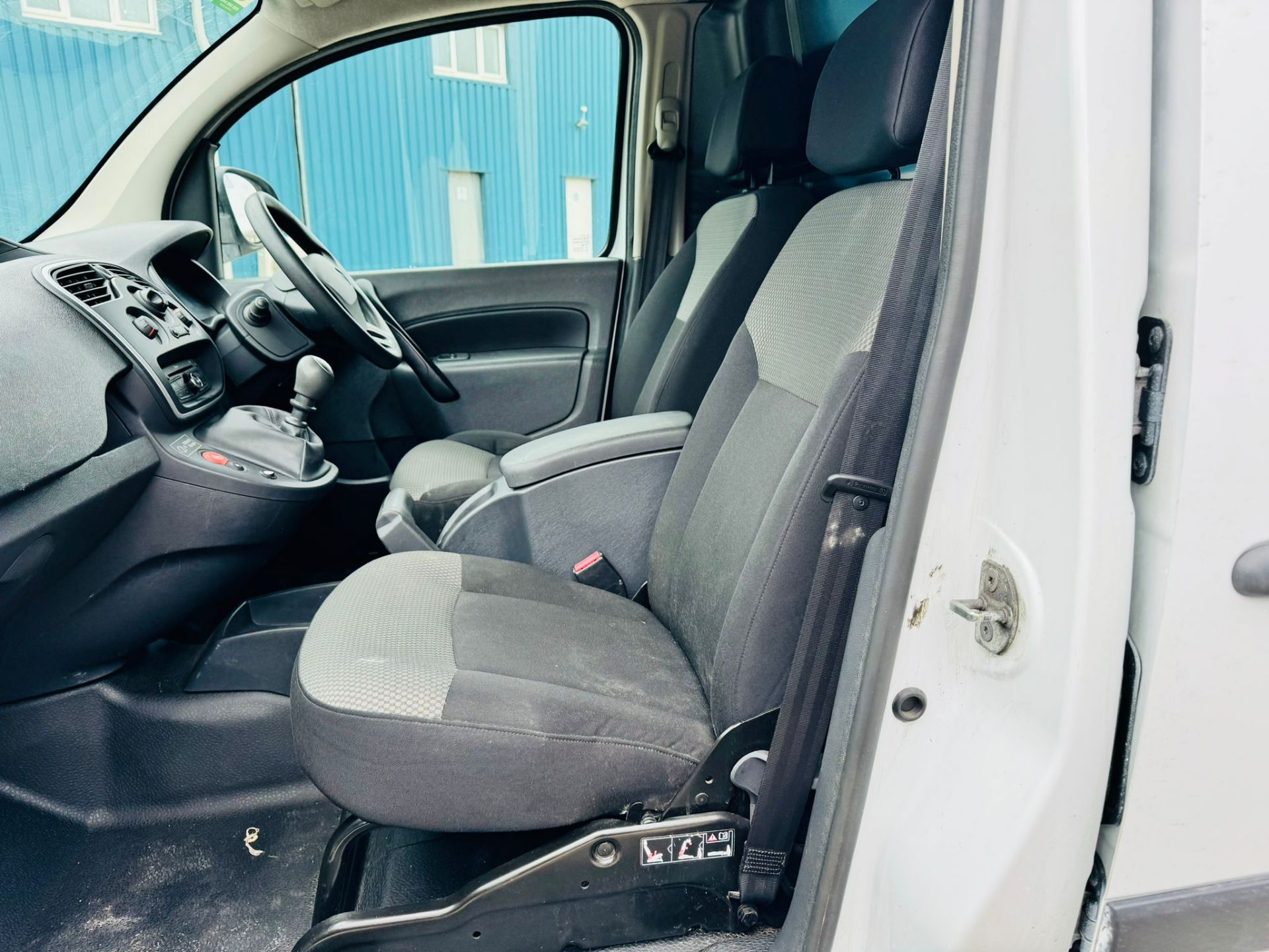 Renault Kangoo Maxi LL21 1.5 DCI Energy "Business Van" (2018 Model) Air Con -Parking Sencors -Euro 6 - Bild 13 aus 19