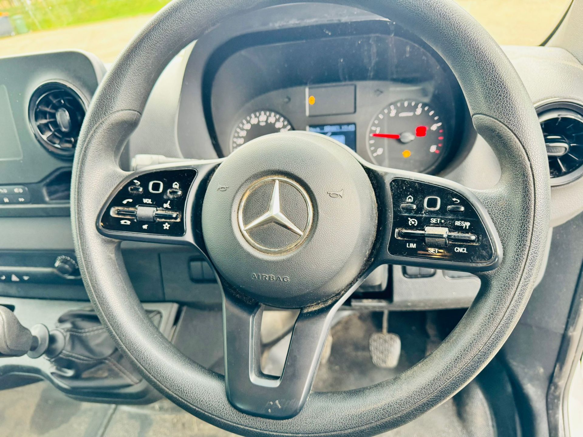 (RESERVE MET)Mercedes Sprinter 316 Cdi *3500 KG - D/Cab Tipper* (2021 Model) ~ Euro 6 / U-LEZ) - Bild 17 aus 26