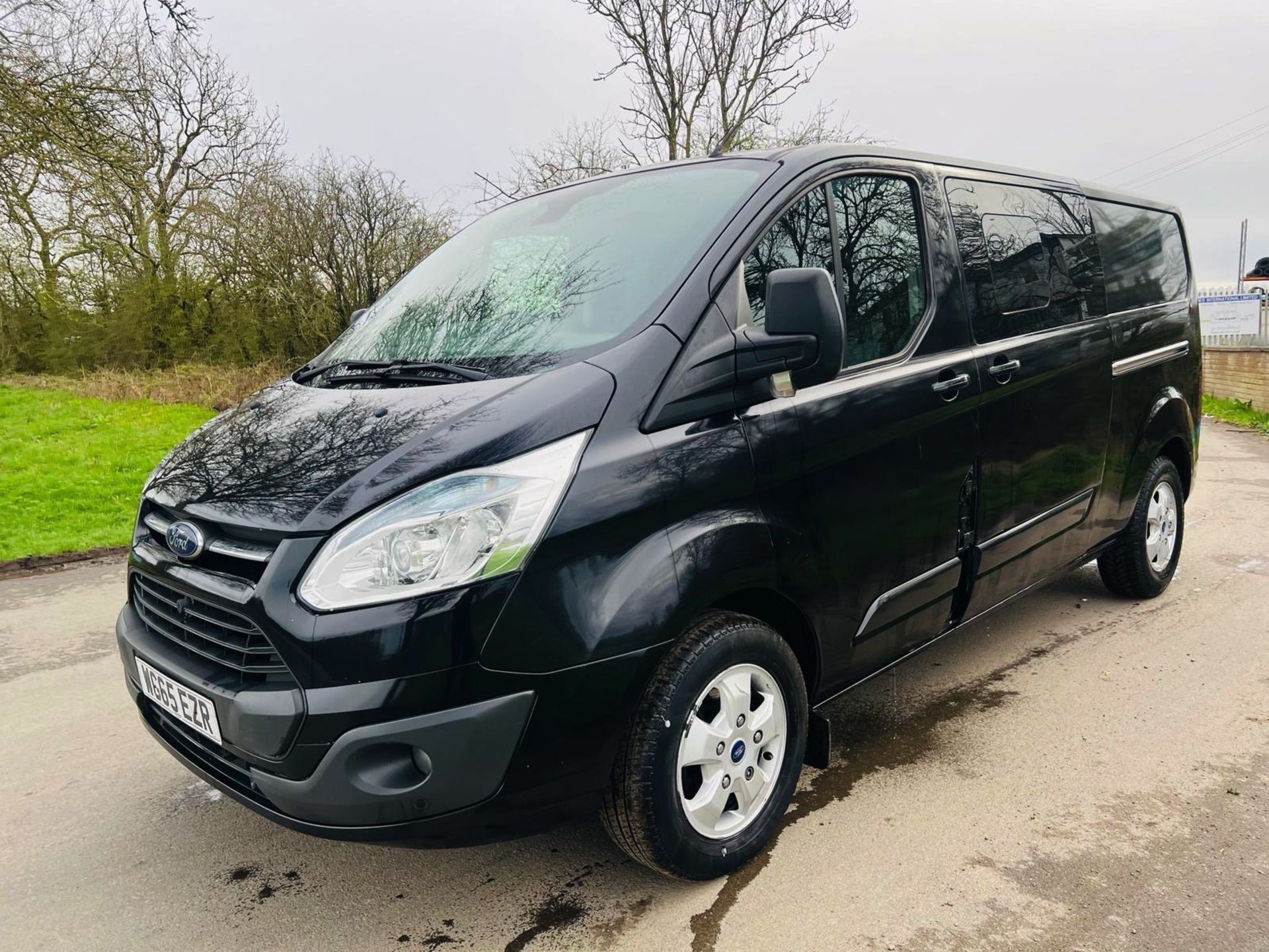 Ford Transit Custom 2.2tdci Limited - 65 Reg - 6 Seater Dualiner / Combi - Crew Van - Air Con - Image 4 of 20