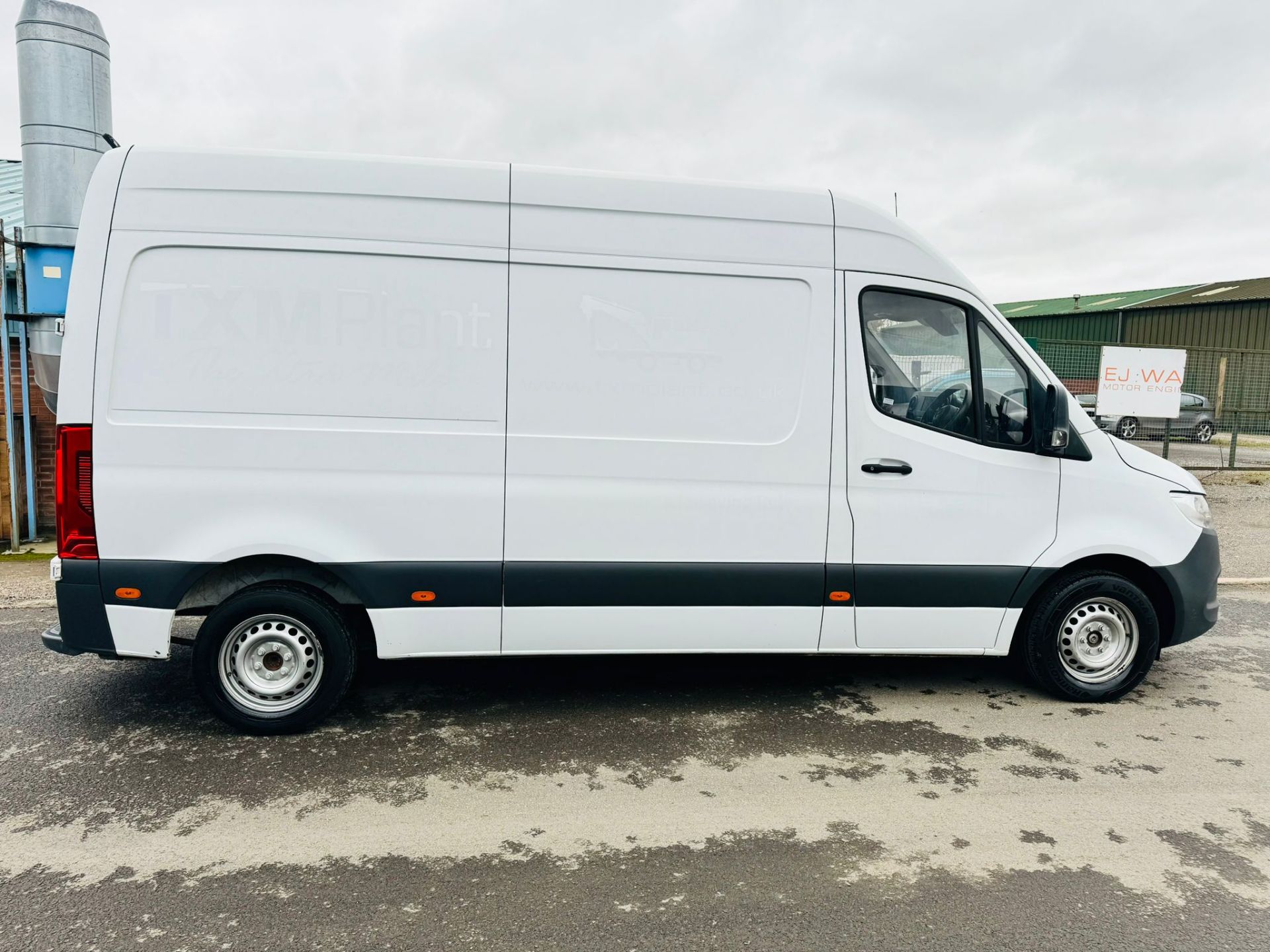 MERCEDES SPRINTER 314CDI MWB HI ROOF - 2019 19 Reg - 1 Owner From New - Euro 6 - NEW SHAPE!!