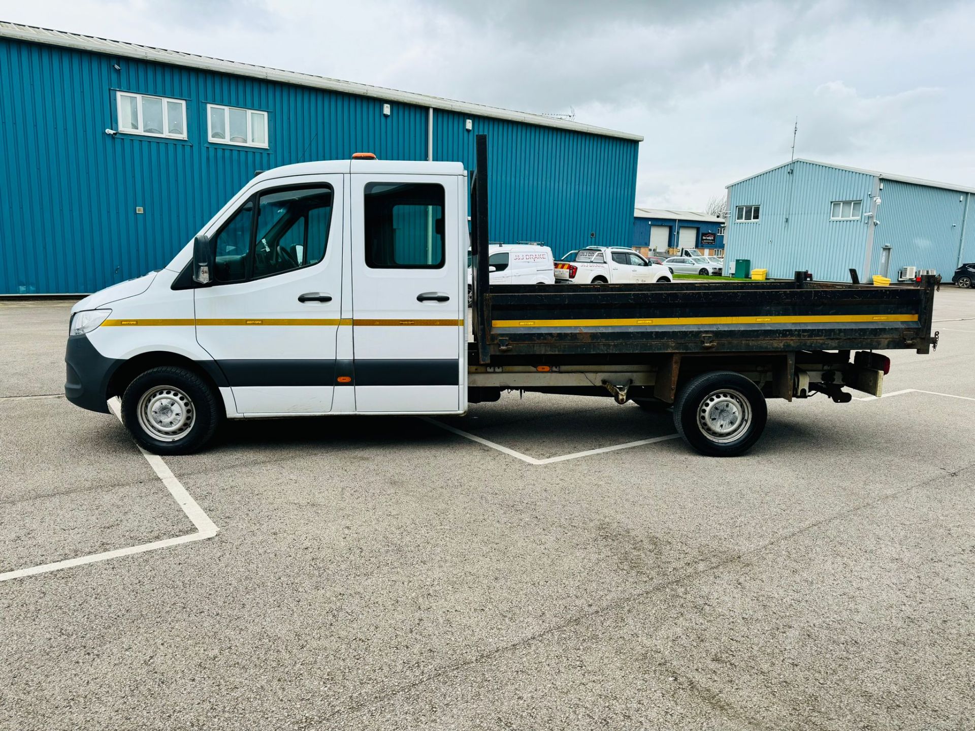 (RESERVE MET)Mercedes Sprinter 316 Cdi *3500 KG - D/Cab Tipper* (2021 Model) ~ Euro 6 / U-LEZ) - Image 7 of 26