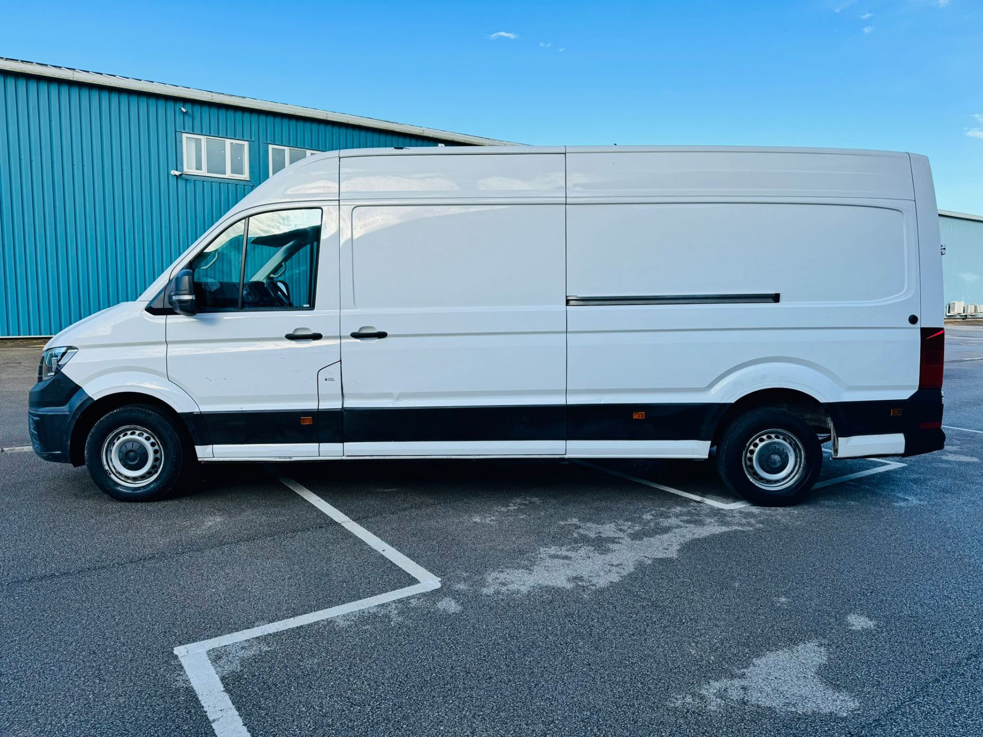 (RESERVE MET)VOLKSWAGEN CRAFTER 2.0TDI 140 BHP TRENDLINE "LWB" (2021 YEAR) - AIR CON -1 OWNER - 70K - Image 2 of 23