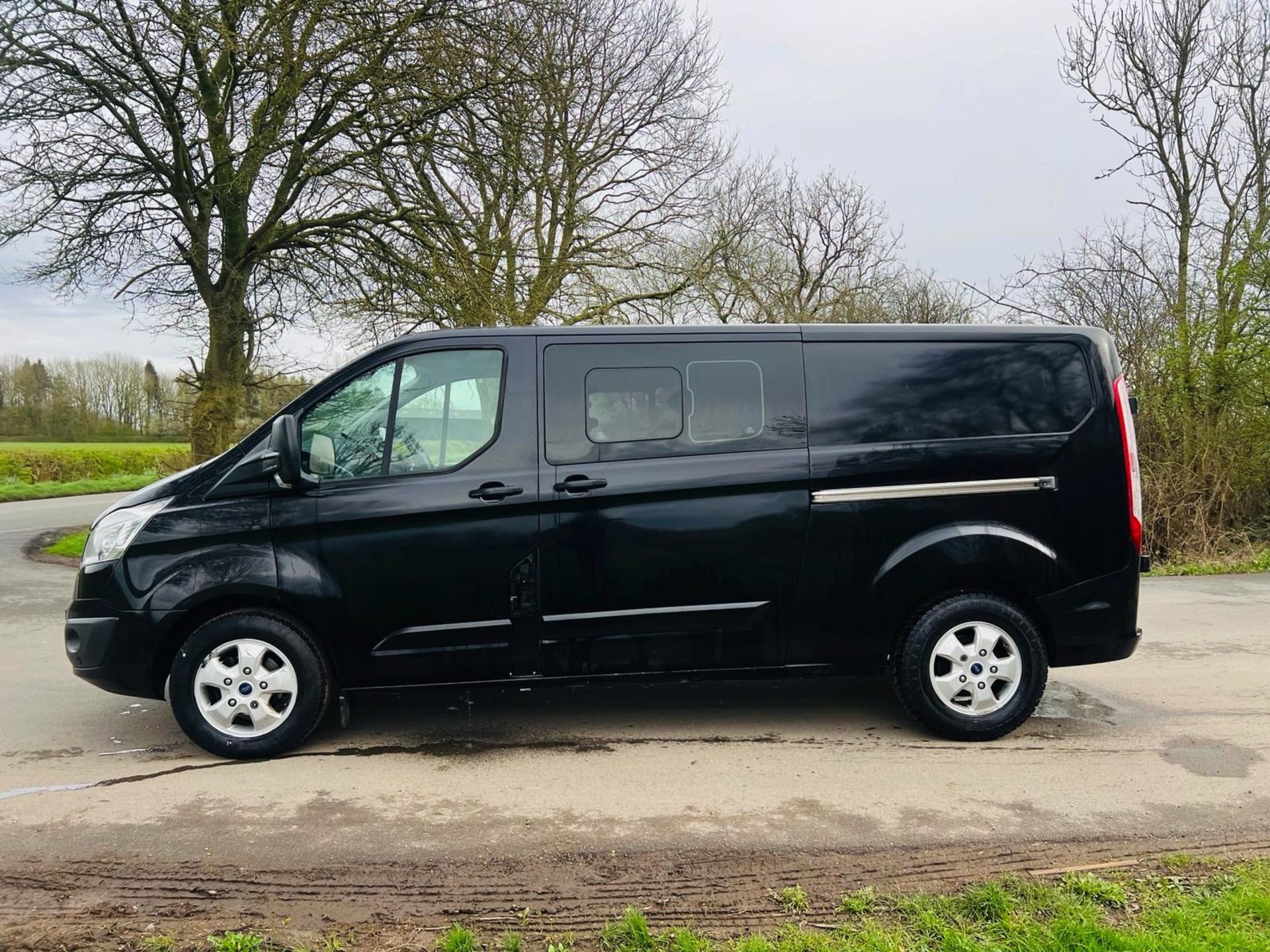 Ford Transit Custom 2.2tdci Limited - 65 Reg - 6 Seater Dualiner / Combi - Crew Van - Air Con - Image 5 of 20