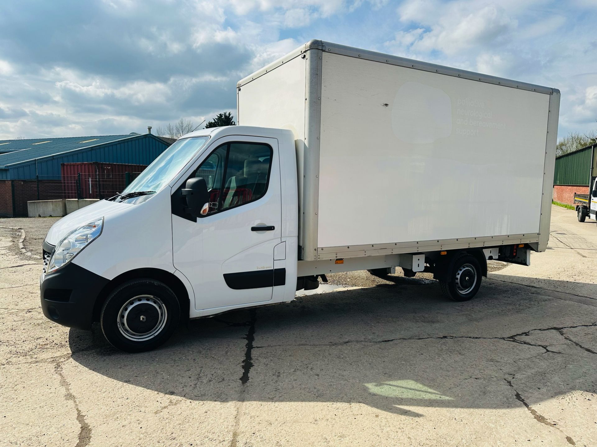 Renault Master 2.3 DCI 130 Business Edition Lwb (Luton / Box Van) - 2019 Model - Euro 6 - Tail Lift - Image 5 of 27