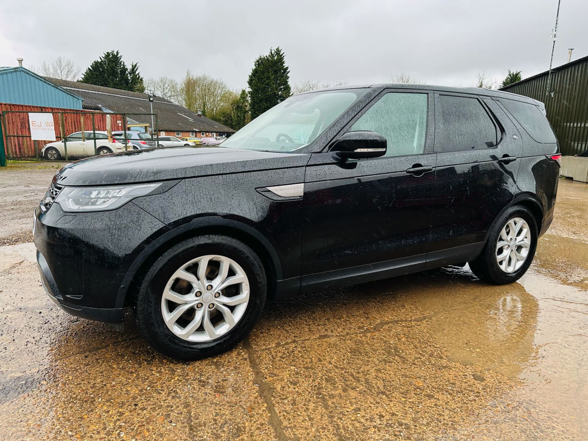 (Reserve Met) Land Rover Discovery SE Automatic (Black Edition) - 2020 Model - Only 57k Miles! - Image 5 of 40
