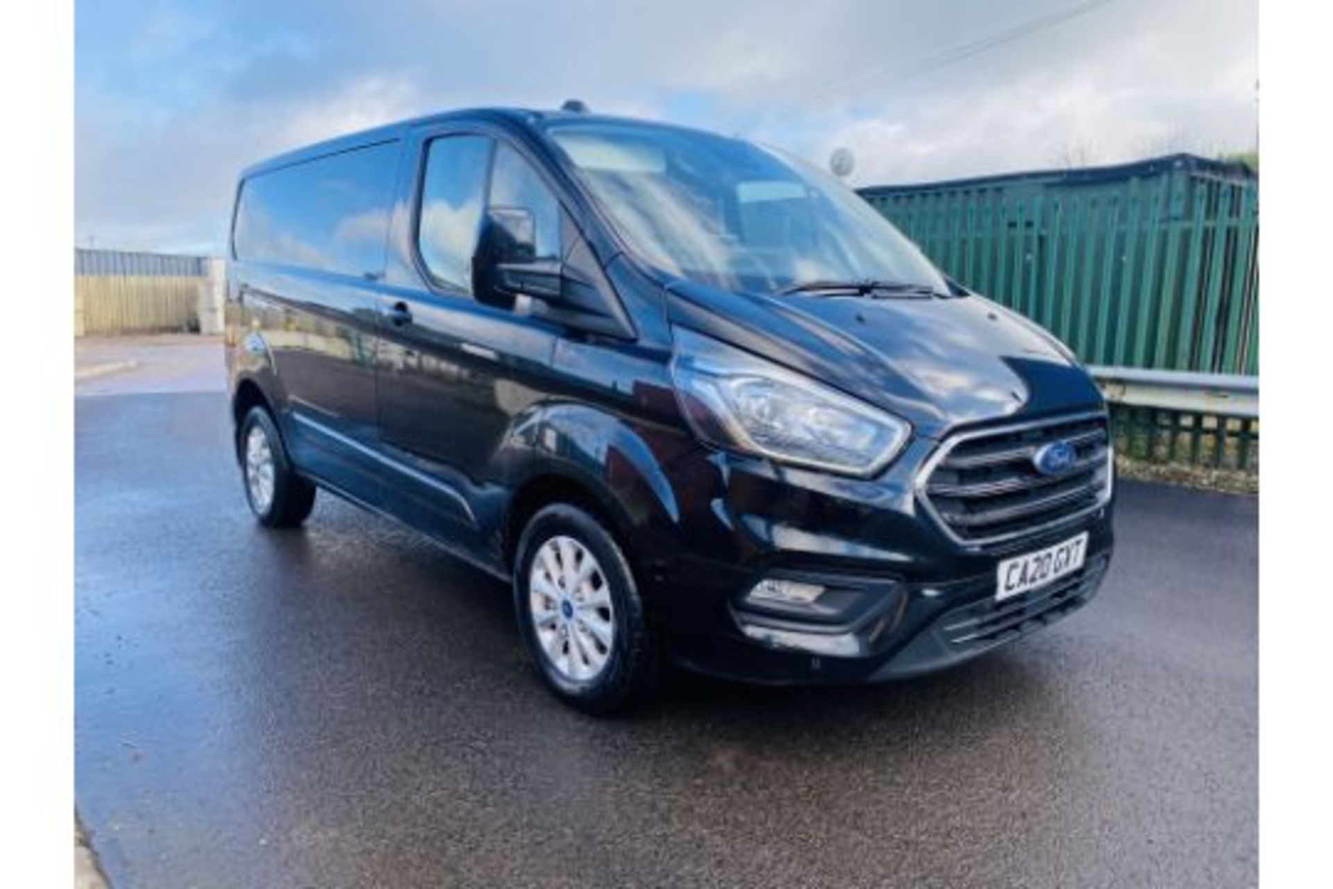 Ford Transit Custom " LIMITED " 280 170BHP "AUTOMATIC" 2.0TDCI 2020 20 Reg - Air Con - Heated Seats