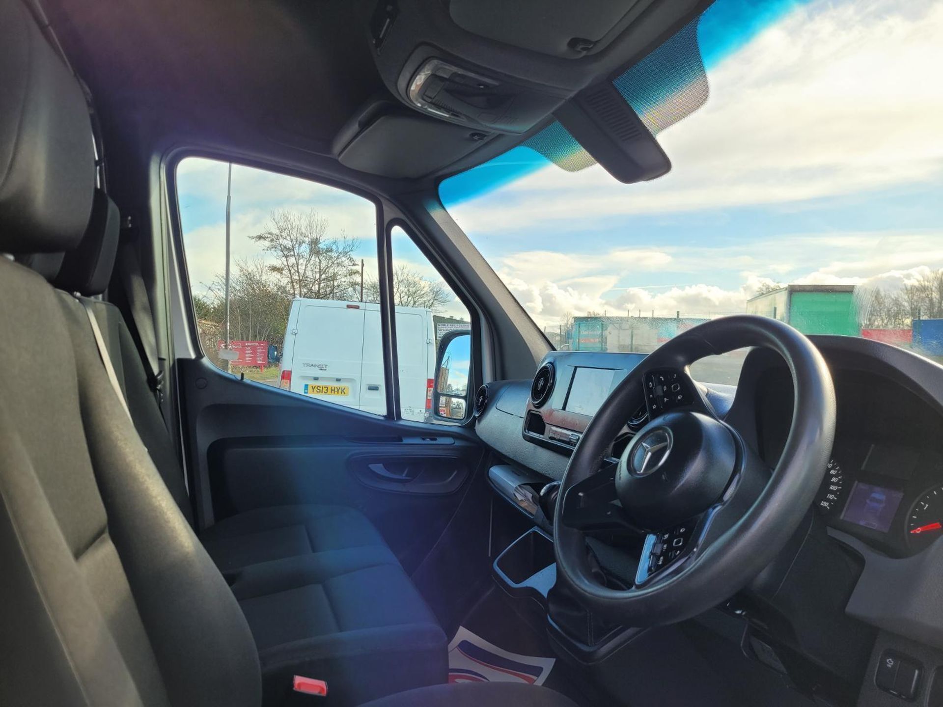 MERCEDES-BENZ SPRINTER 314 CDI *MWB - REFRIGERATED VAN* (2019 - FACELIFT MODEL) *AIR CONDITIONING* - Image 2 of 4