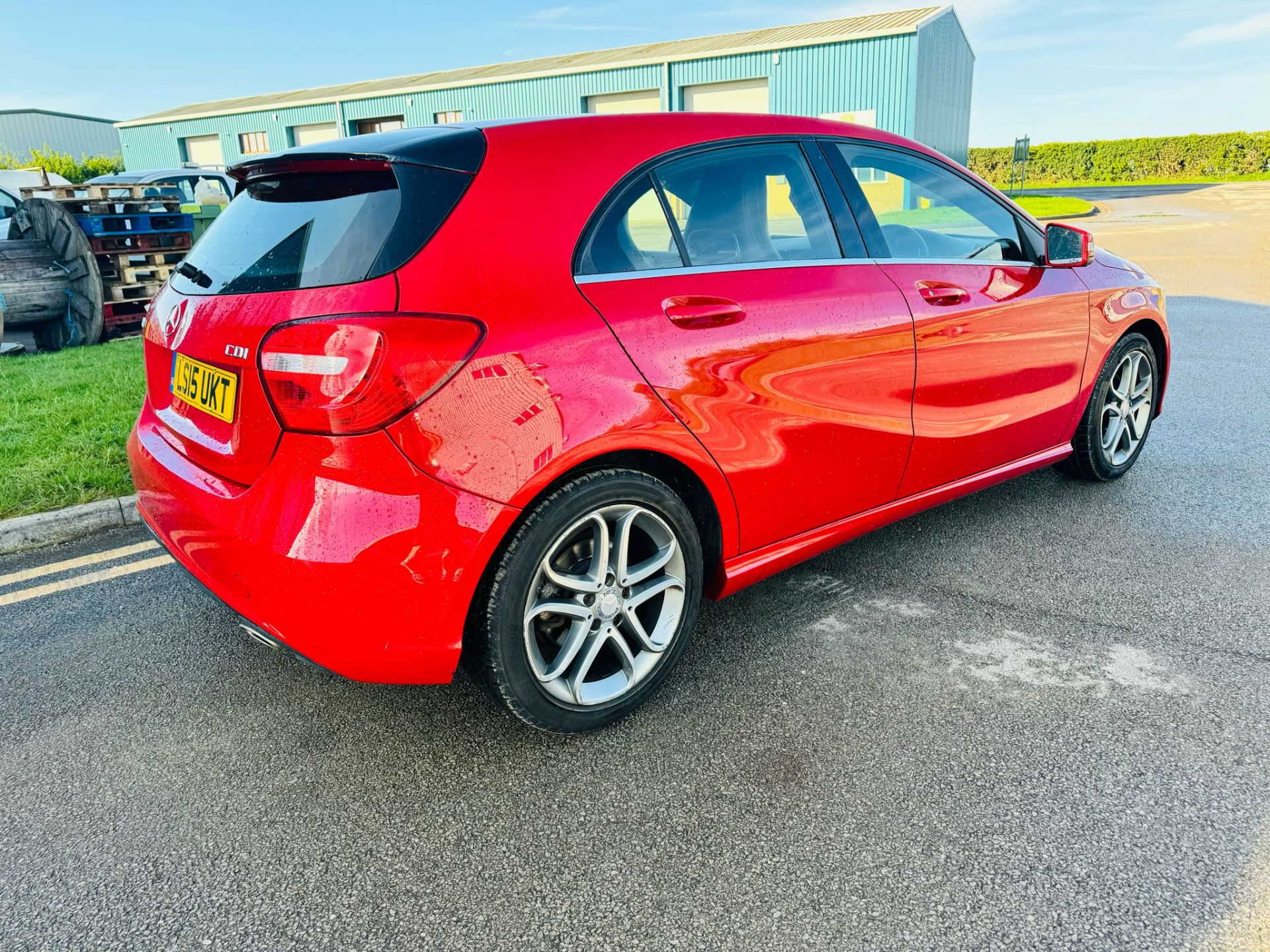 Reserve Met - MERCEDES A CLASS A180D AUTOMATIC " SPORT EDITION" 2015 15 REG - AIR CON - PART LEATHER - Image 8 of 26