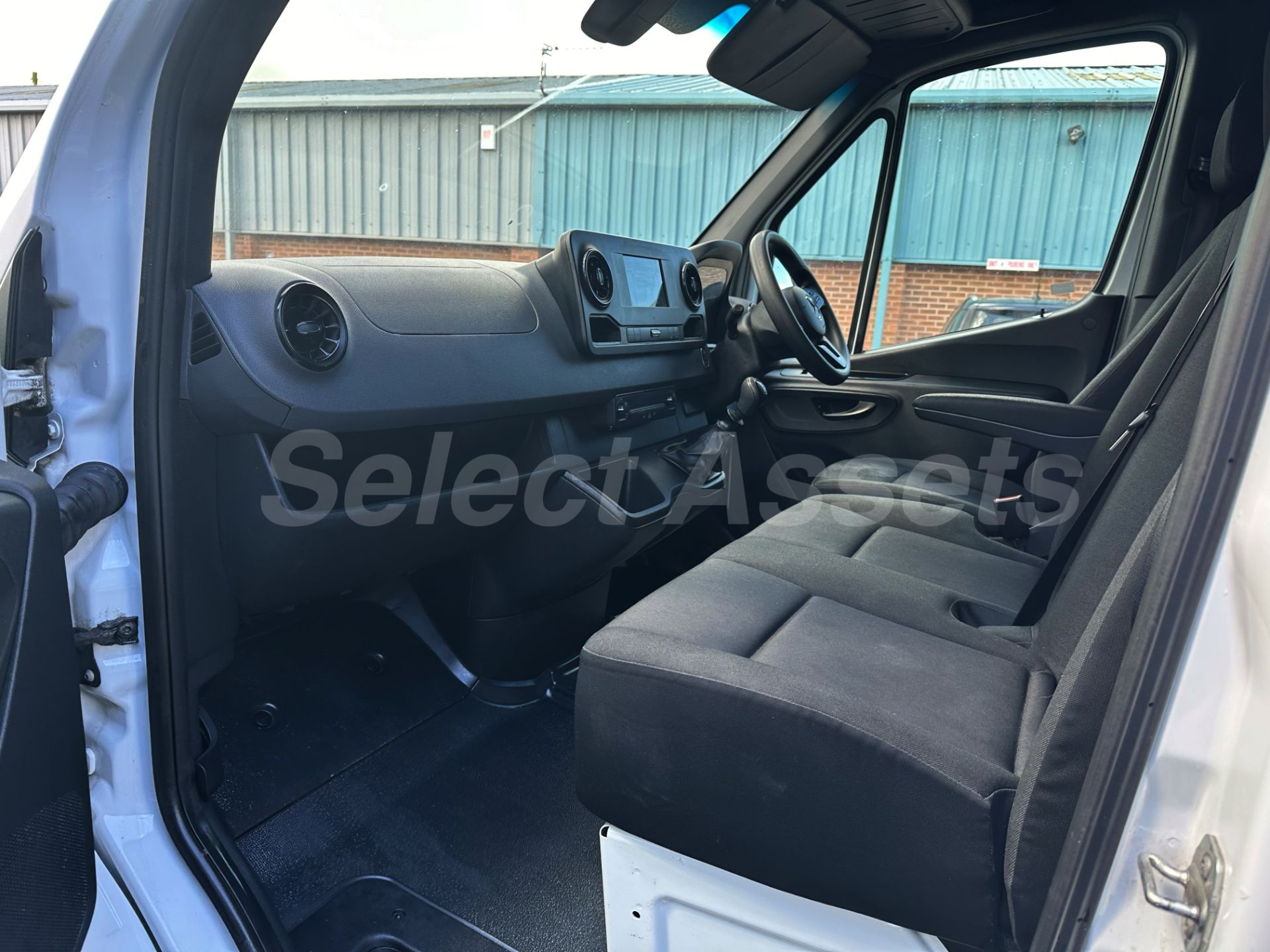 Mercedes-Benz Sprinter 315 Cdi (2021 - New Model) LWB Hi-Roof *Progressive Edition* (Euro 6) - Image 15 of 36