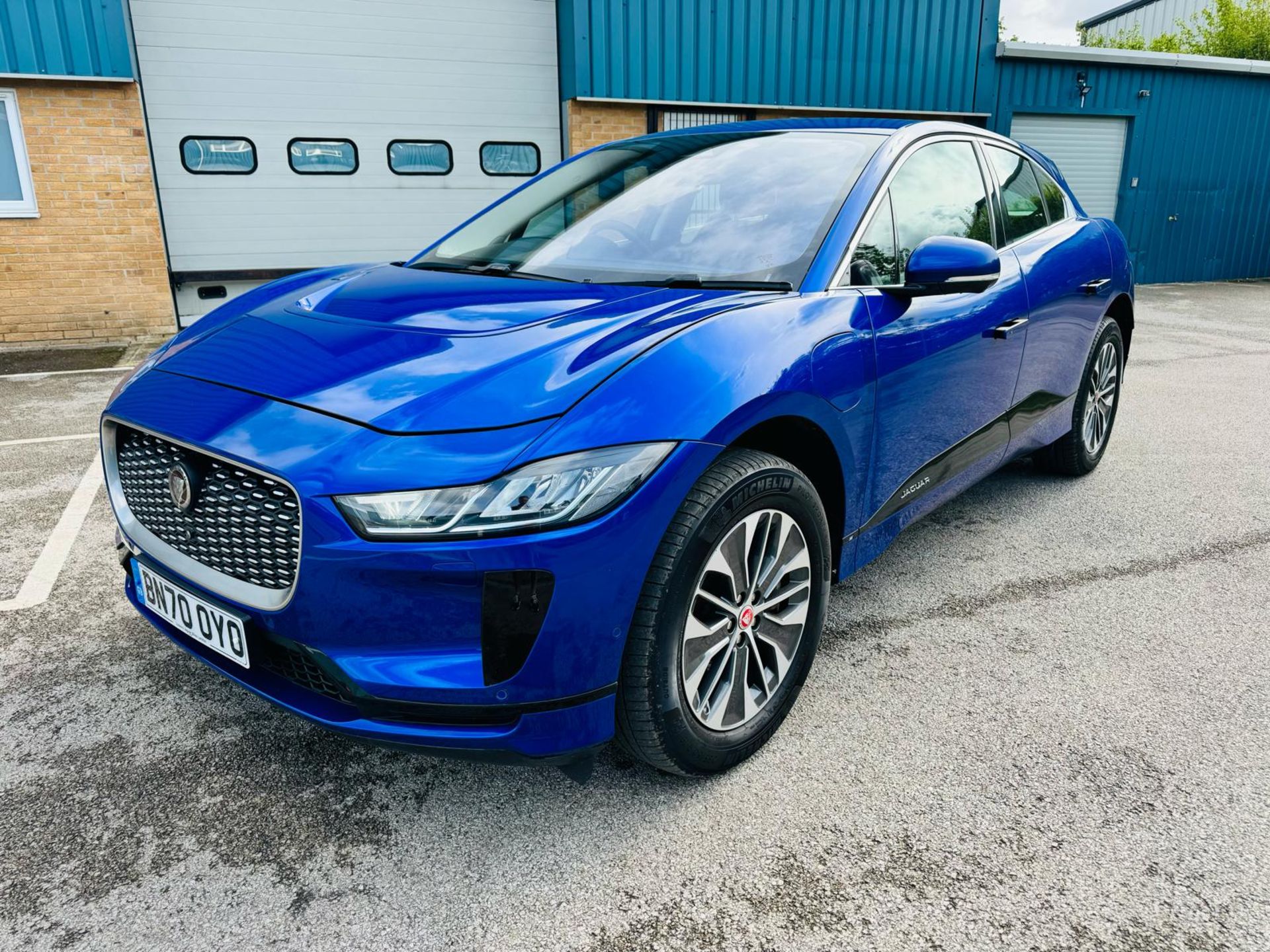 (RESERVE MET)Jaguar I-Pace S EV400 AWD Automatic - 70 Reg - 1 Owner - Great Spec -Sat Nav- Leather - Image 4 of 29