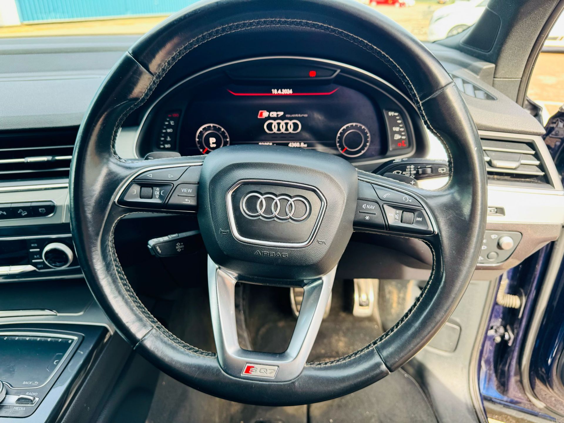 Audi SQ7 4.0TDI V8 Quattro 430BHP "SQ7 EDITION" Auto (7 Seats) 2018 18Reg -Sat Nav -Reversing camera - Image 20 of 38