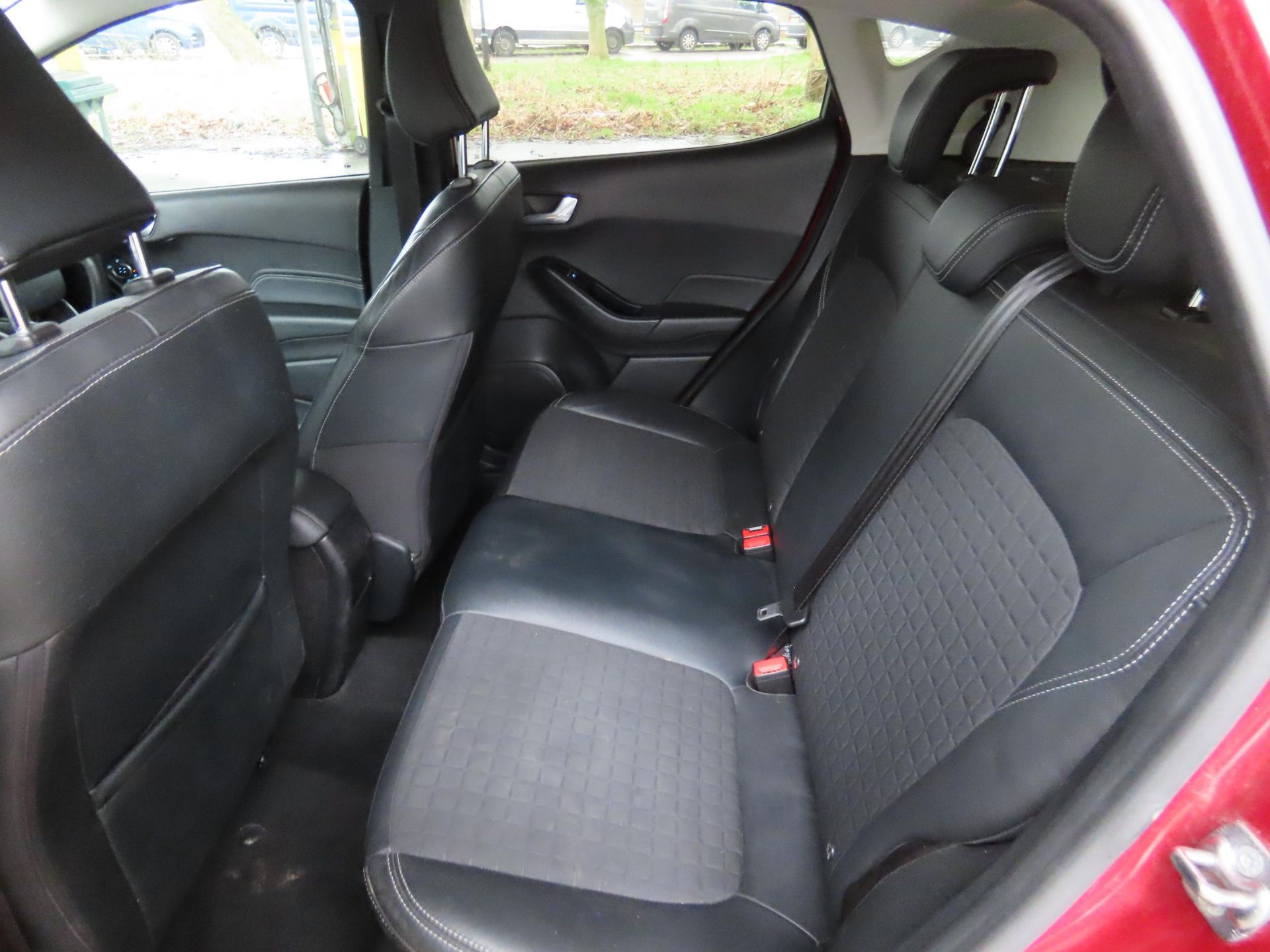 (RESERVE MET)Ford Fiesta "Titanium X" 1.5 TDCI (5 Door) 2019 Model - FSH - Red - Air Con - Sat Nav - Image 10 of 11