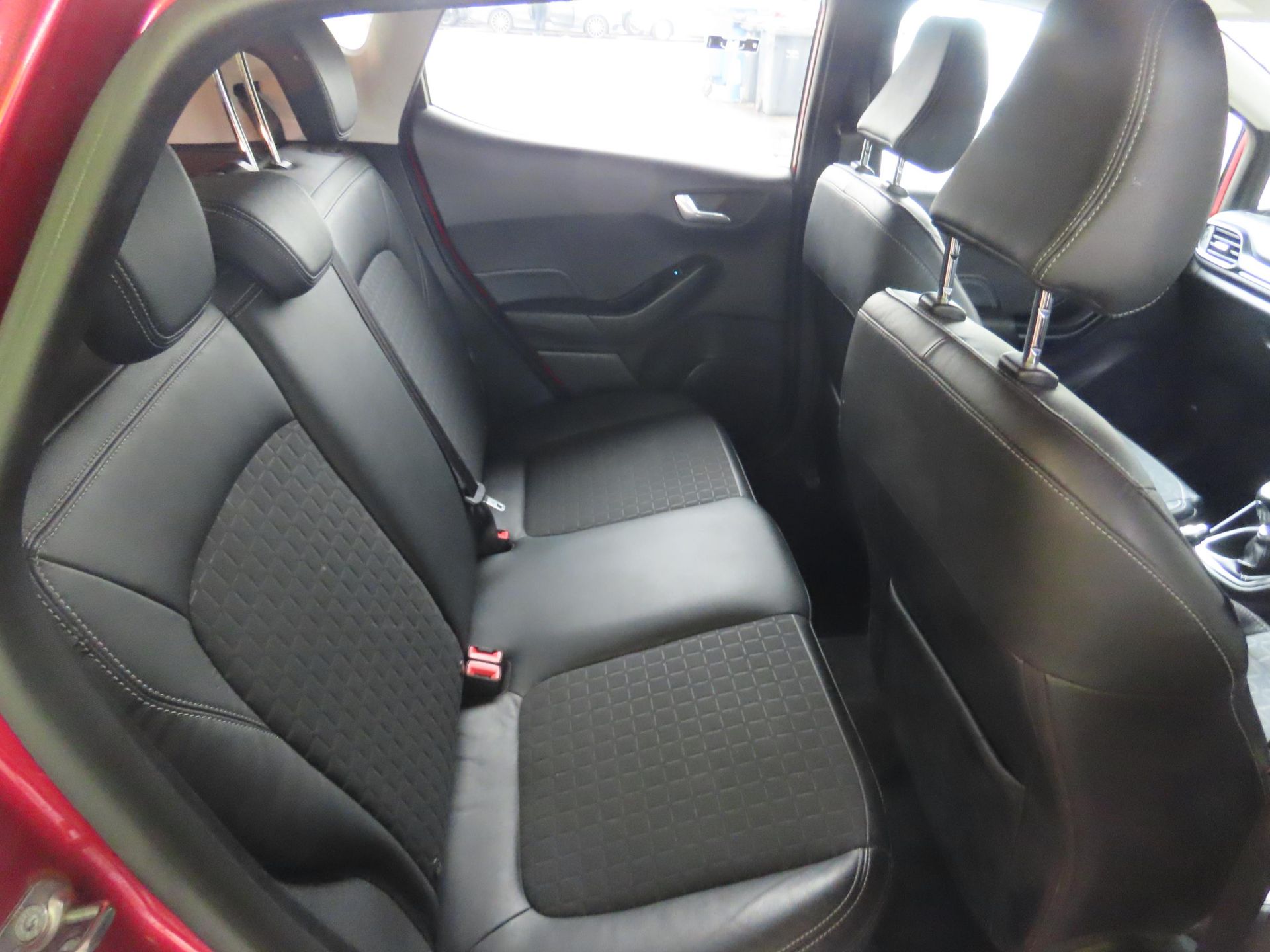 (RESERVE MET)Ford Fiesta "Titanium X" 1.5 TDCI (5 Door) 2019 Model - FSH - Red - Air Con - Sat Nav - Image 9 of 11