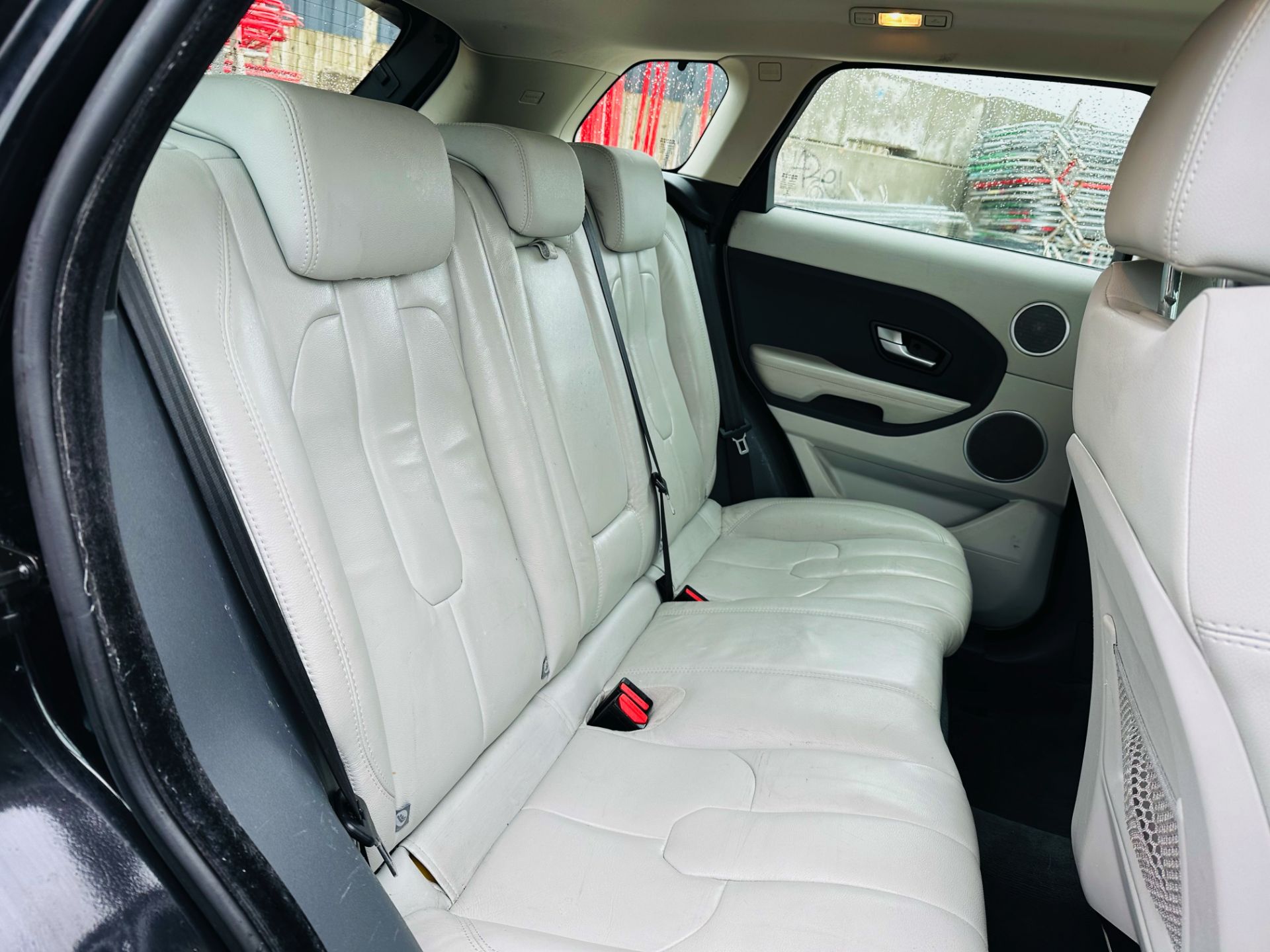 (RESERVE MET) LAND ROVER EVOQUE PURE 2.2 ED4 *TECH PACK* AIR CON - FULL LEATHER INTERIOR - NO VAT - Image 18 of 43