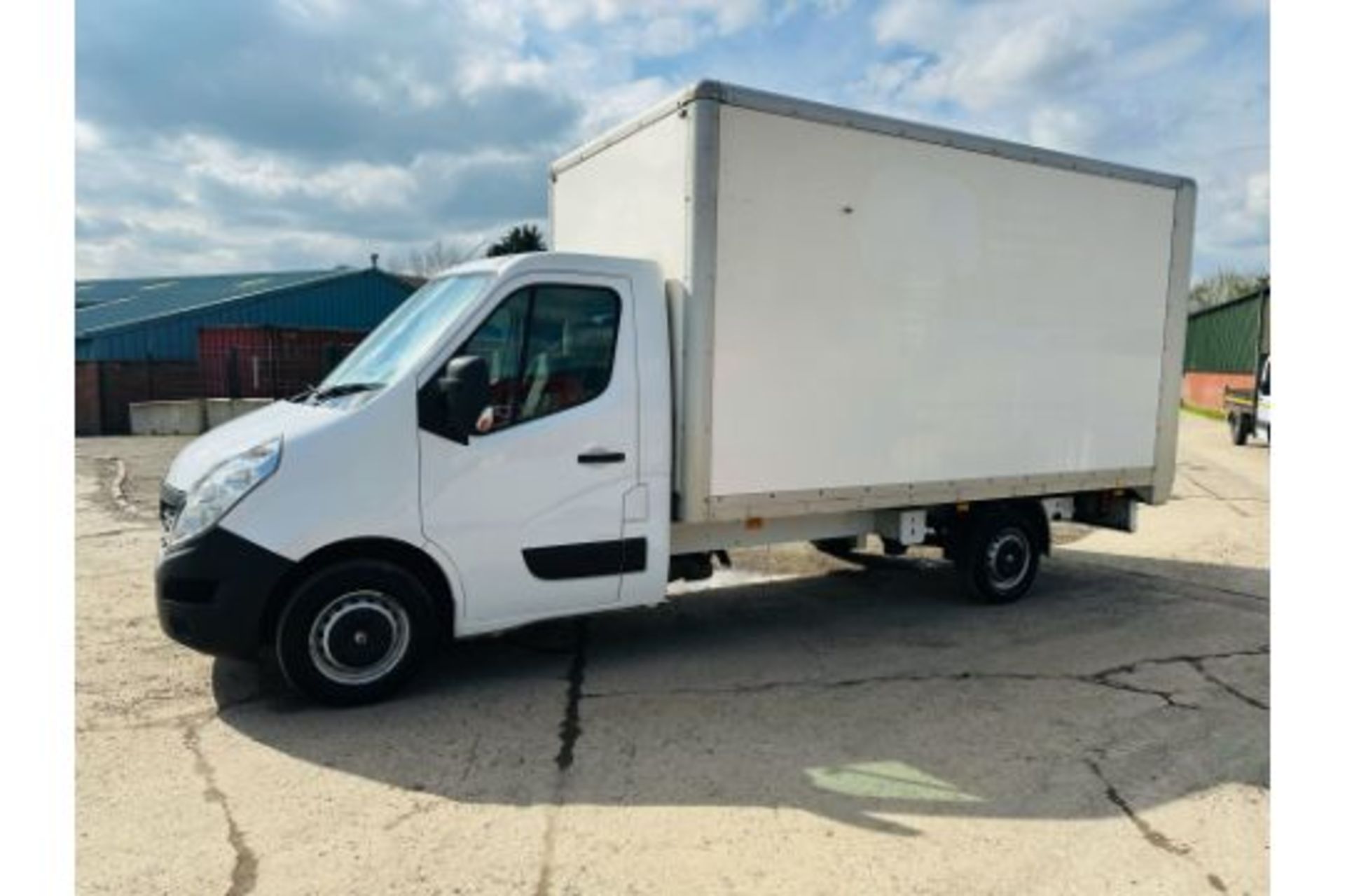 Reserve Met -RENAULT MASTER 2.3DCI (130) Business Edition Lwb Box Van With Electric Tail Lift 68 Reg - Image 2 of 27