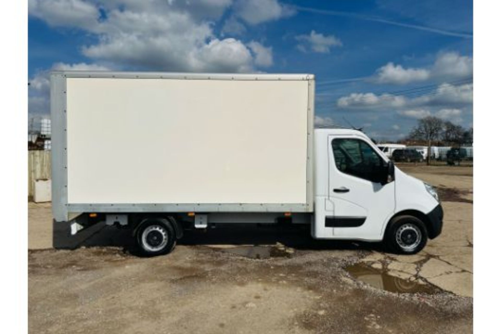 Reserve Met -RENAULT MASTER 2.3DCI (130) Business Edition Lwb Box Van With Electric Tail Lift 68 Reg - Image 10 of 27